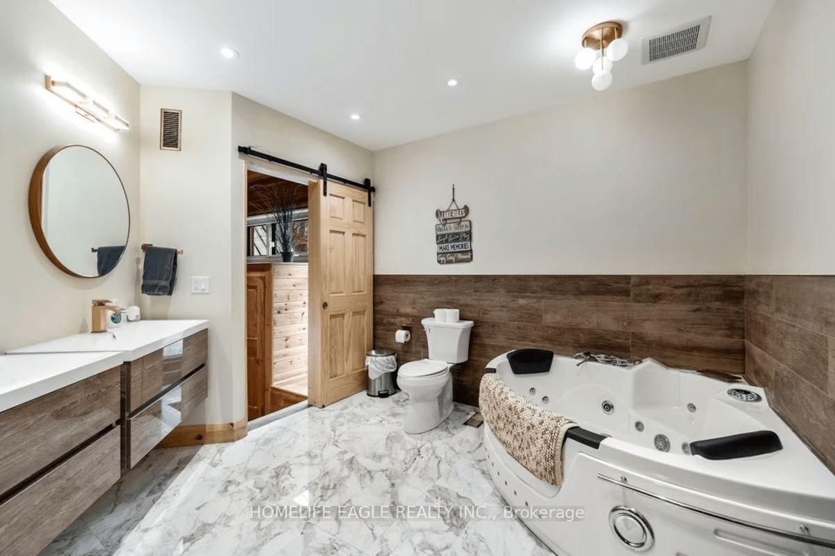 Photo 27 of 1092 South Clear Lake Road, Bracebridge, Oakley — HOMEH
