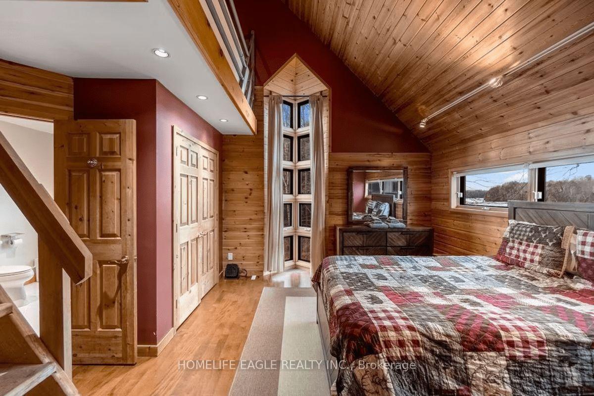 Photo 31 of 1092 South Clear Lake Road, Bracebridge, Oakley — HOMEH