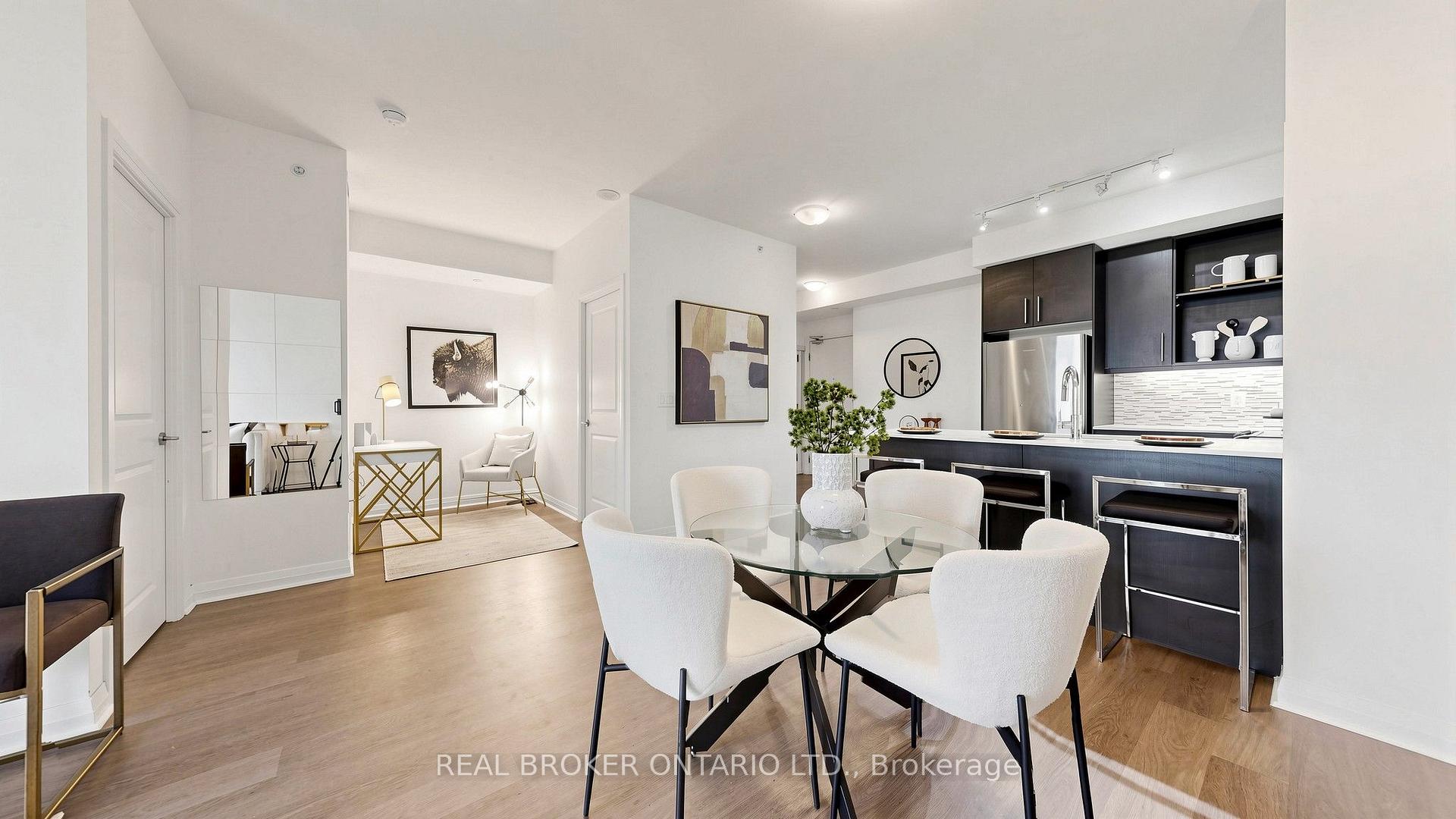 Photo 19 of Unit 801, 55 Oneida Crescent, Richmond Hill, Langstaff — HOMEH