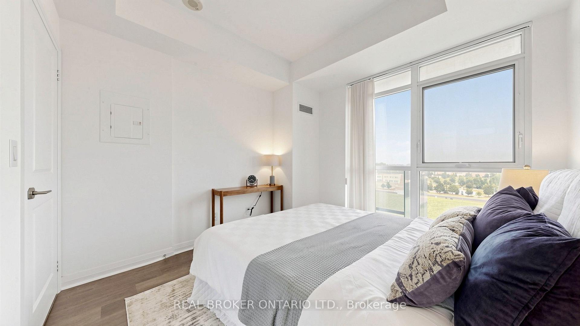 Photo 30 of Unit 801, 55 Oneida Crescent, Richmond Hill, Langstaff — HOMEH