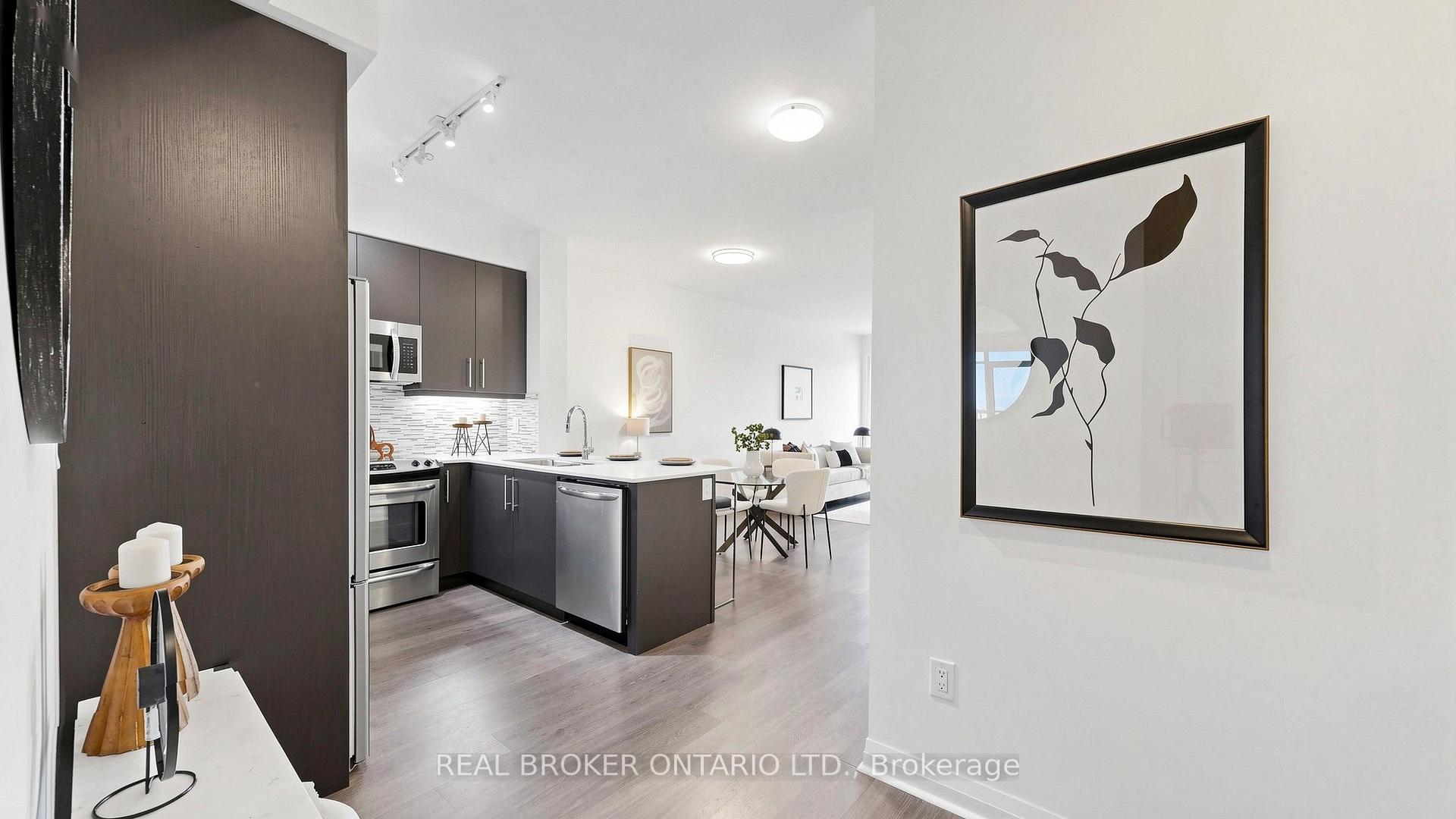 Photo 35 of Unit 801, 55 Oneida Crescent, Richmond Hill, Langstaff — HOMEH