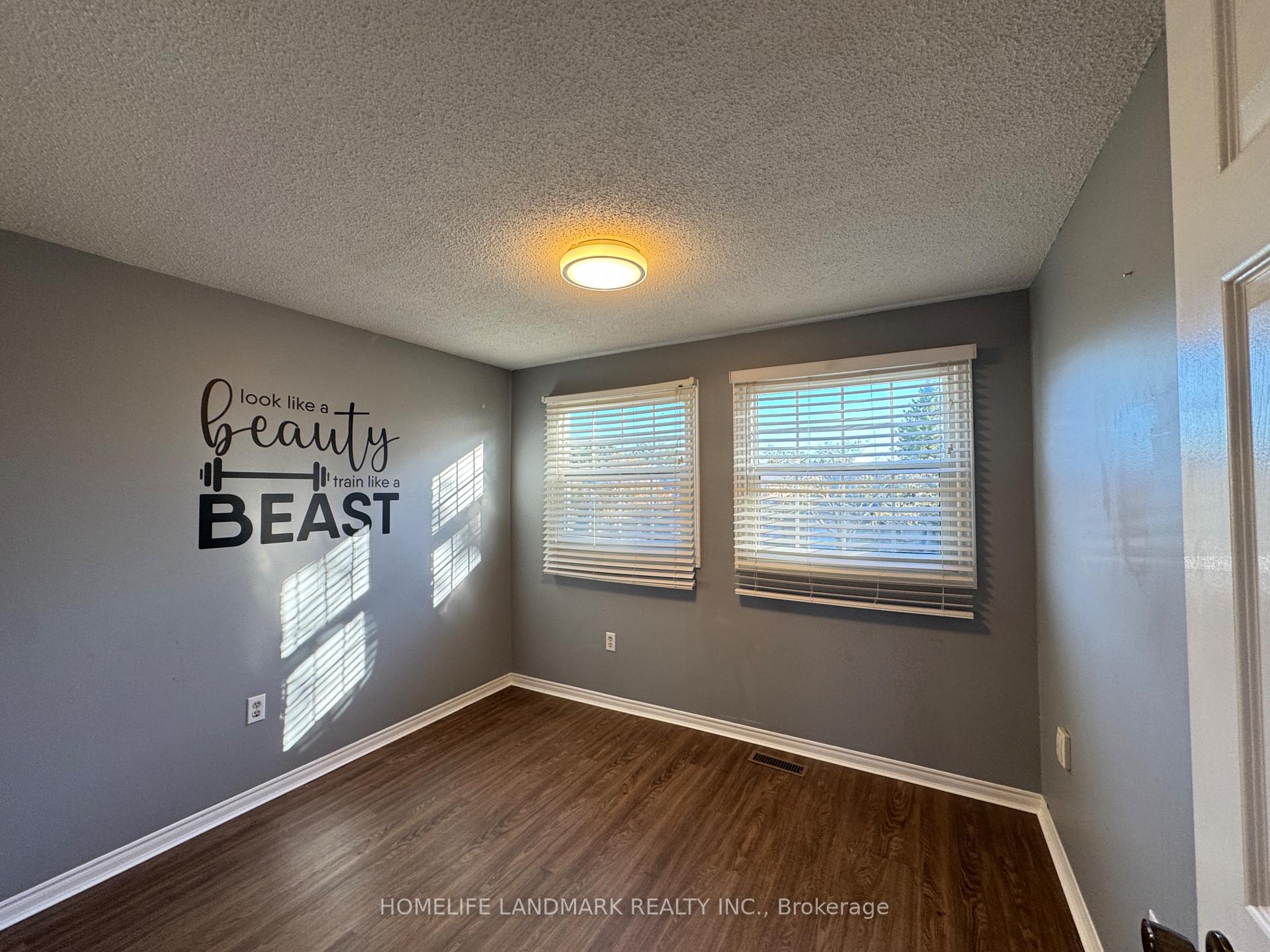 Photo 13 of 23 Wallace Drive, Barrie, Northwest — HOMEH