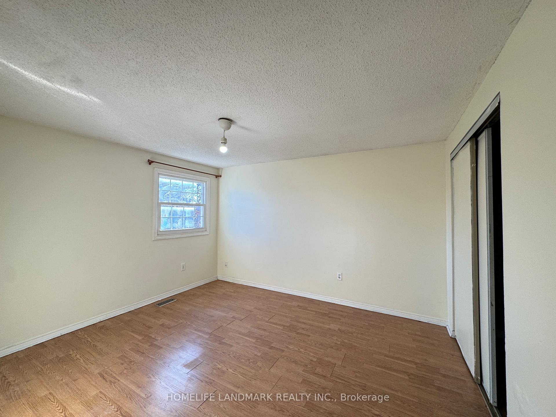 Photo 14 of 23 Wallace Drive, Barrie, Northwest — HOMEH