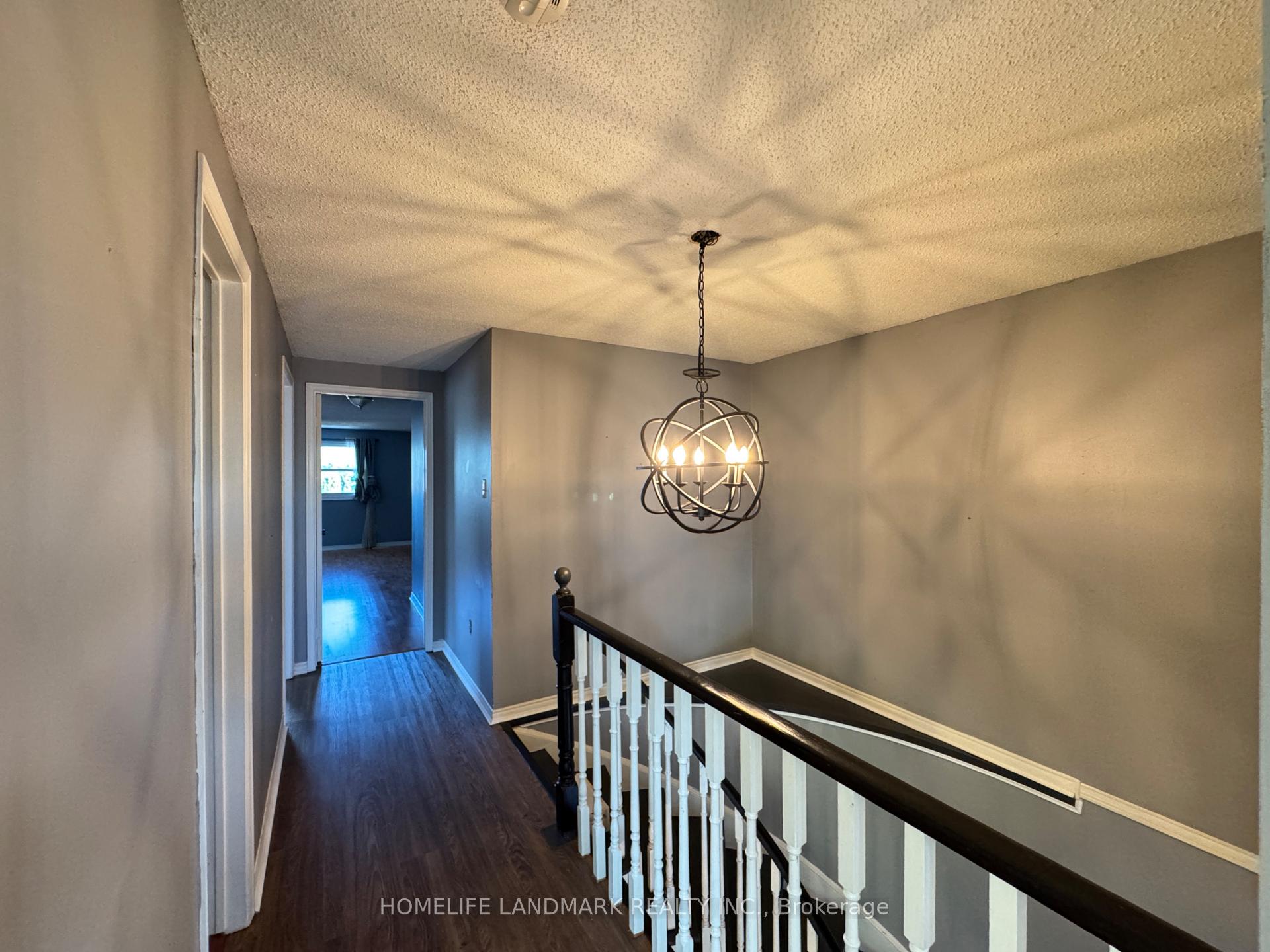 Photo 17 of 23 Wallace Drive, Barrie, Northwest — HOMEH