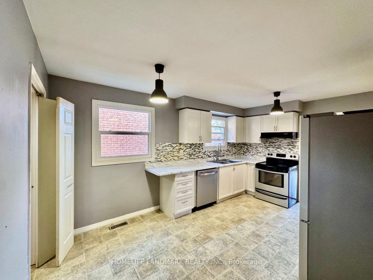 Photo 30 of 23 Wallace Drive, Barrie, Northwest — HOMEH