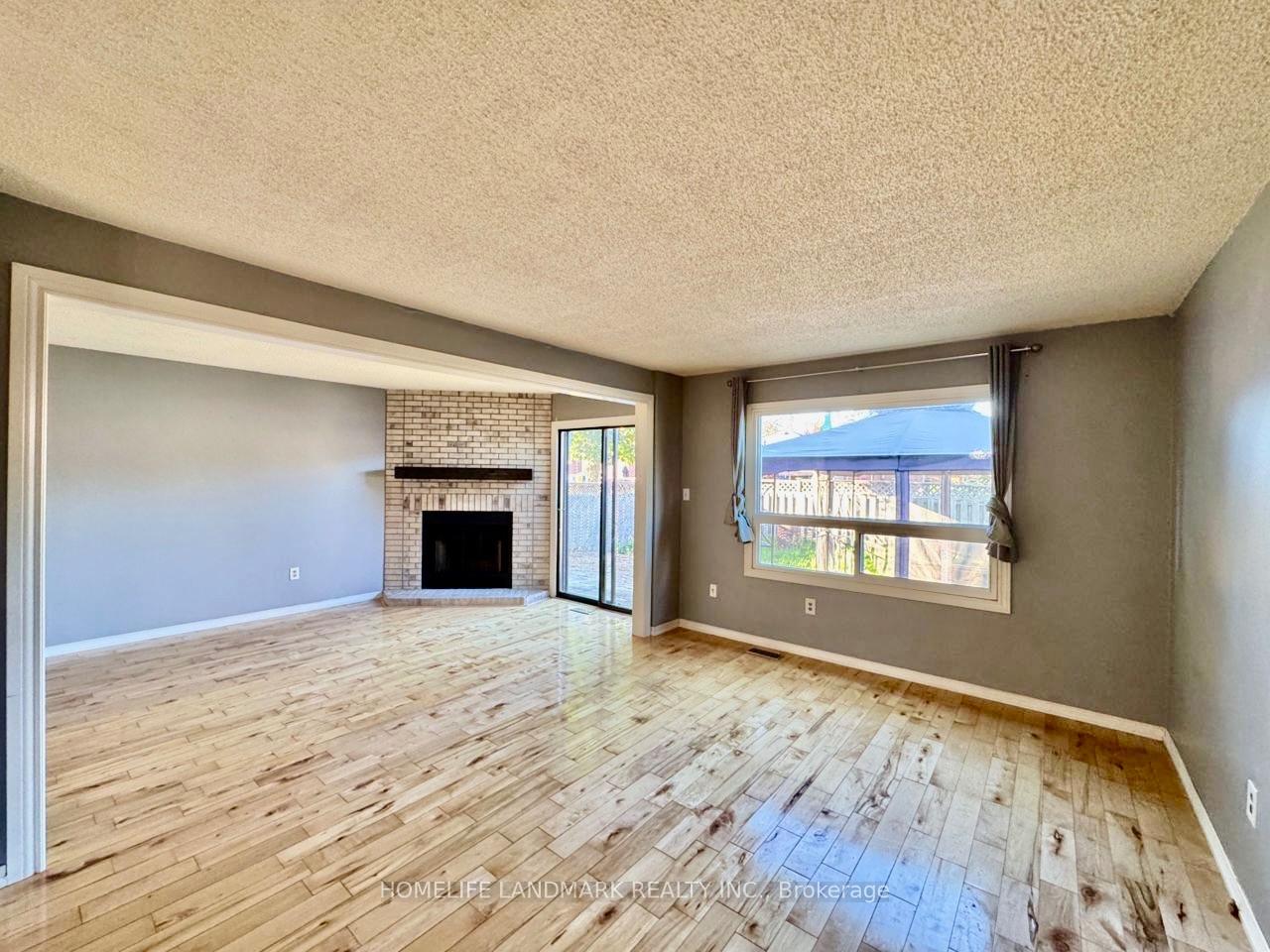 Photo 33 of 23 Wallace Drive, Barrie, Northwest — HOMEH