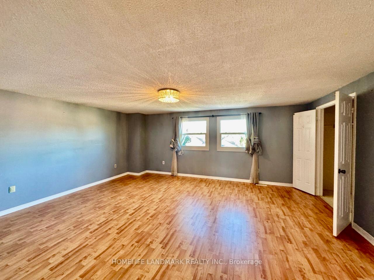 Photo 35 of 23 Wallace Drive, Barrie, Northwest — HOMEH