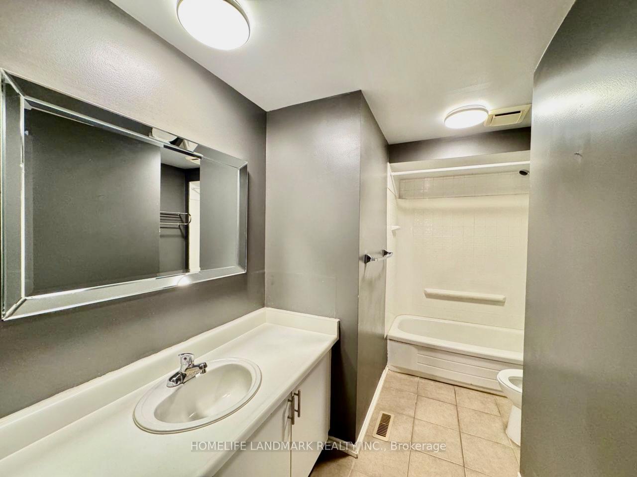 Photo 38 of 23 Wallace Drive, Barrie, Northwest — HOMEH