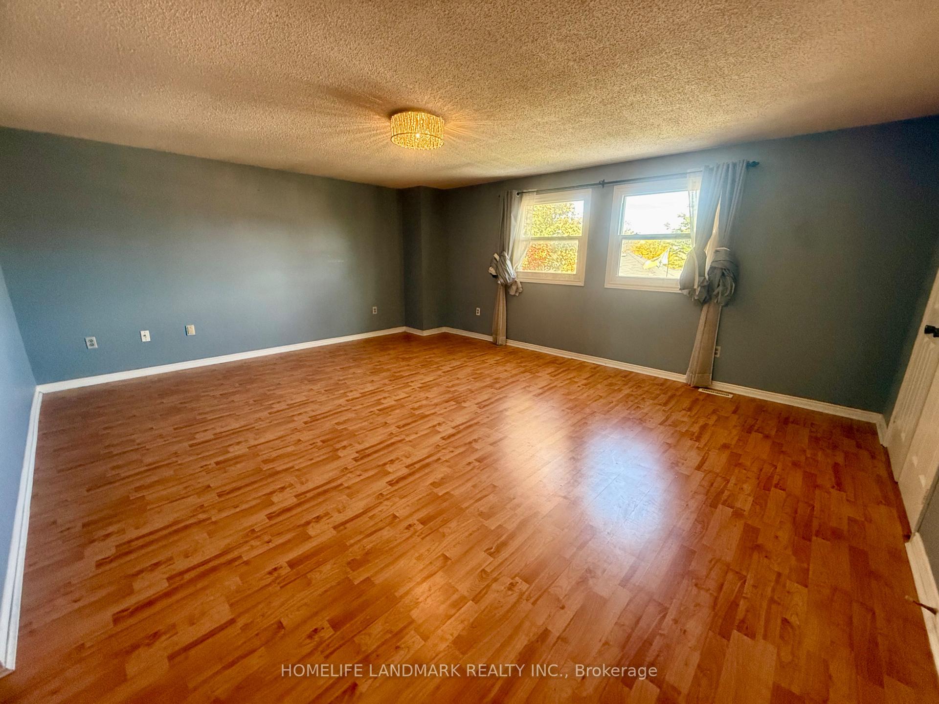 Photo 47 of 23 Wallace Drive, Barrie, Northwest — HOMEH