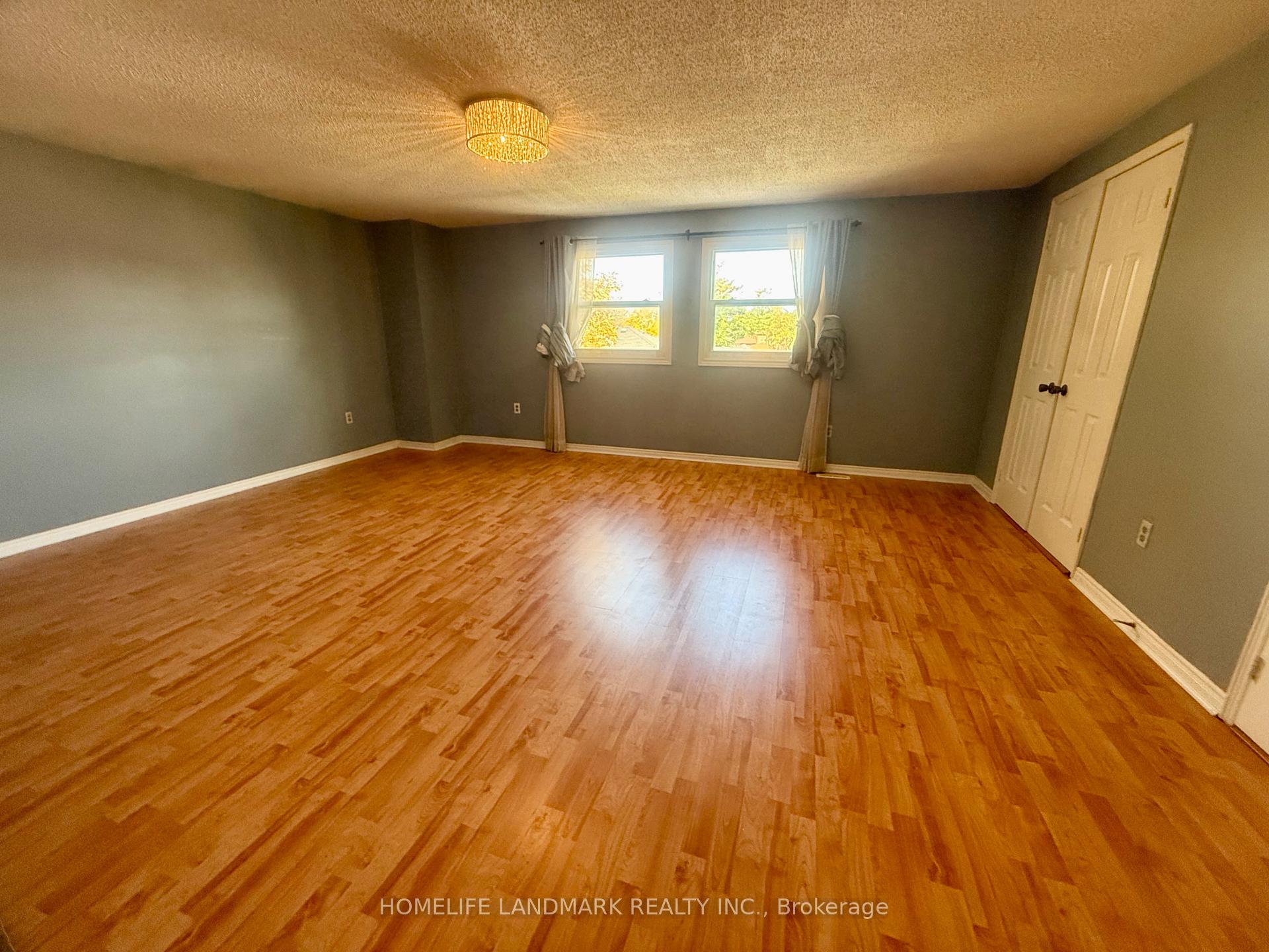 Photo 48 of 23 Wallace Drive, Barrie, Northwest — HOMEH