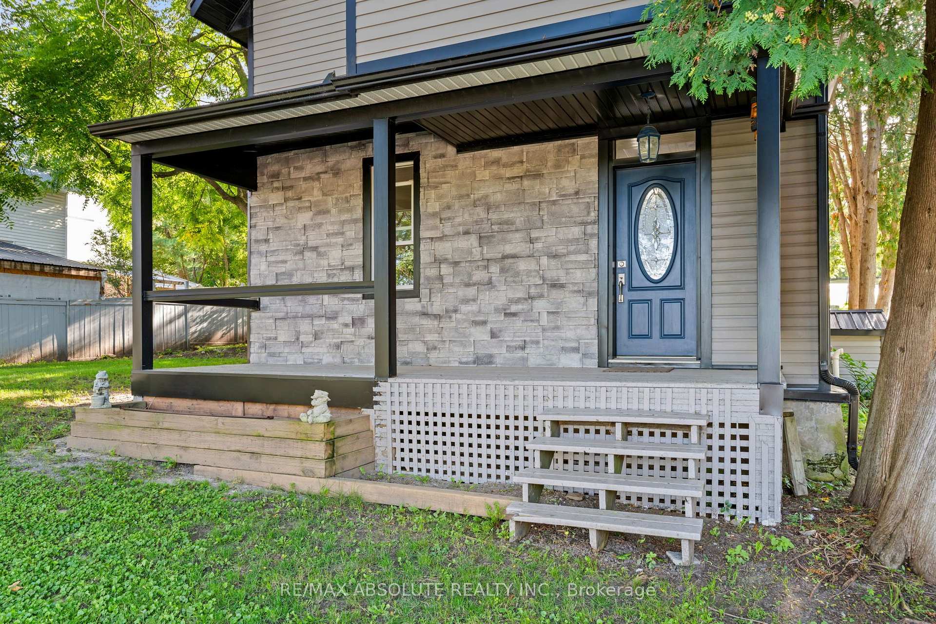 Photo 3 of 903 River Road, McNab/Braeside, Mcnab/Braeside Twps — HOMEH