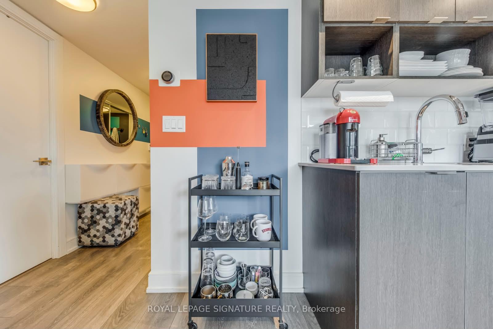 Photo 2 of Unit 1011, 89 McGill Street, Toronto, Church-Yonge Corridor — HOMEH