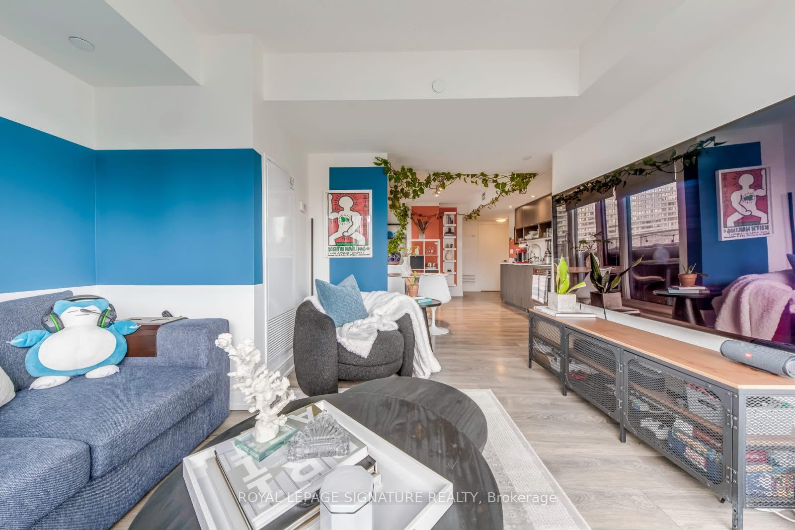 Photo 13 of Unit 1011, 89 McGill Street, Toronto, Church-Yonge Corridor — HOMEH