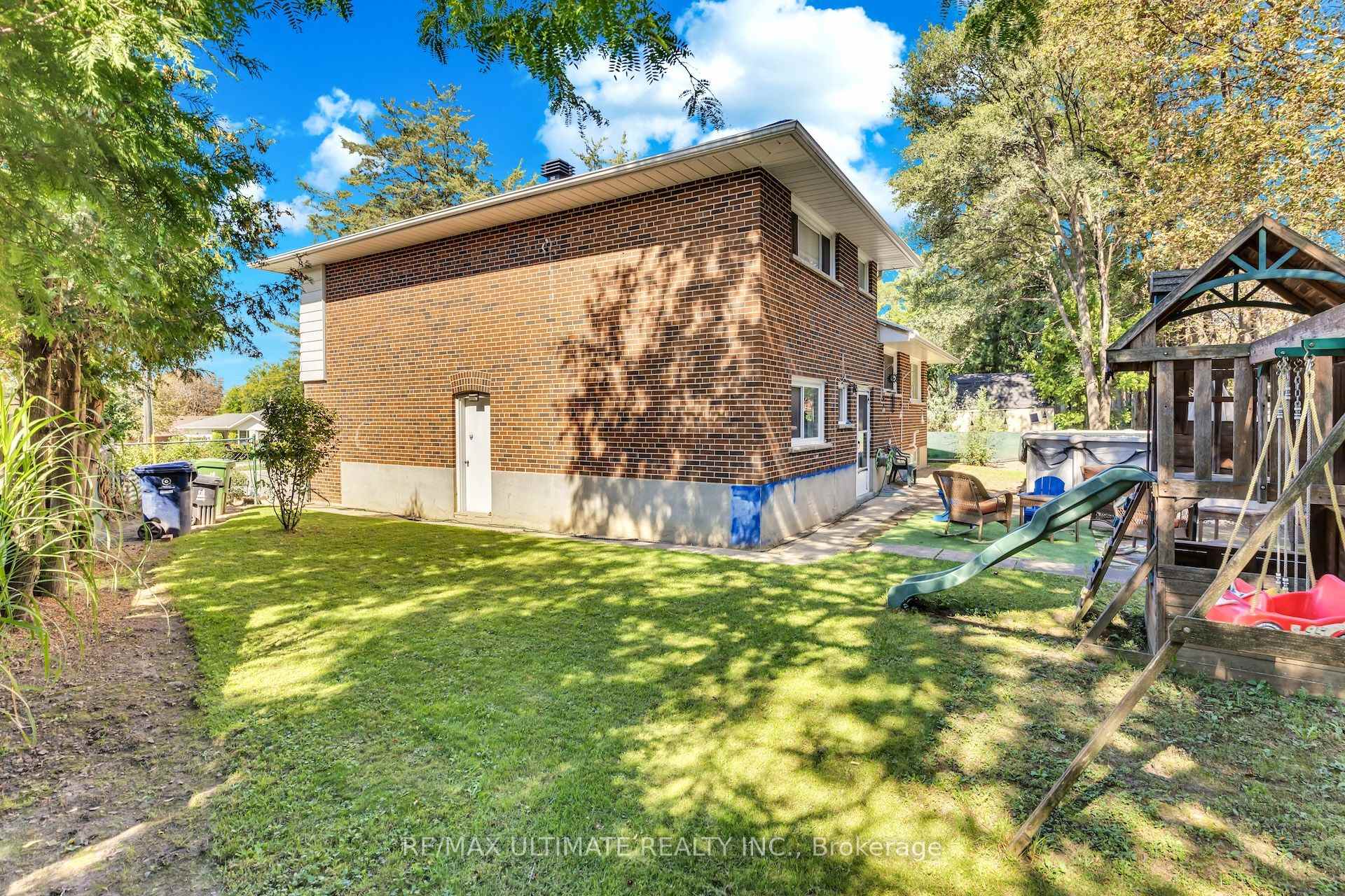 Photo 41 of 12 Petal Court, North York, Victoria Village — HOMEH