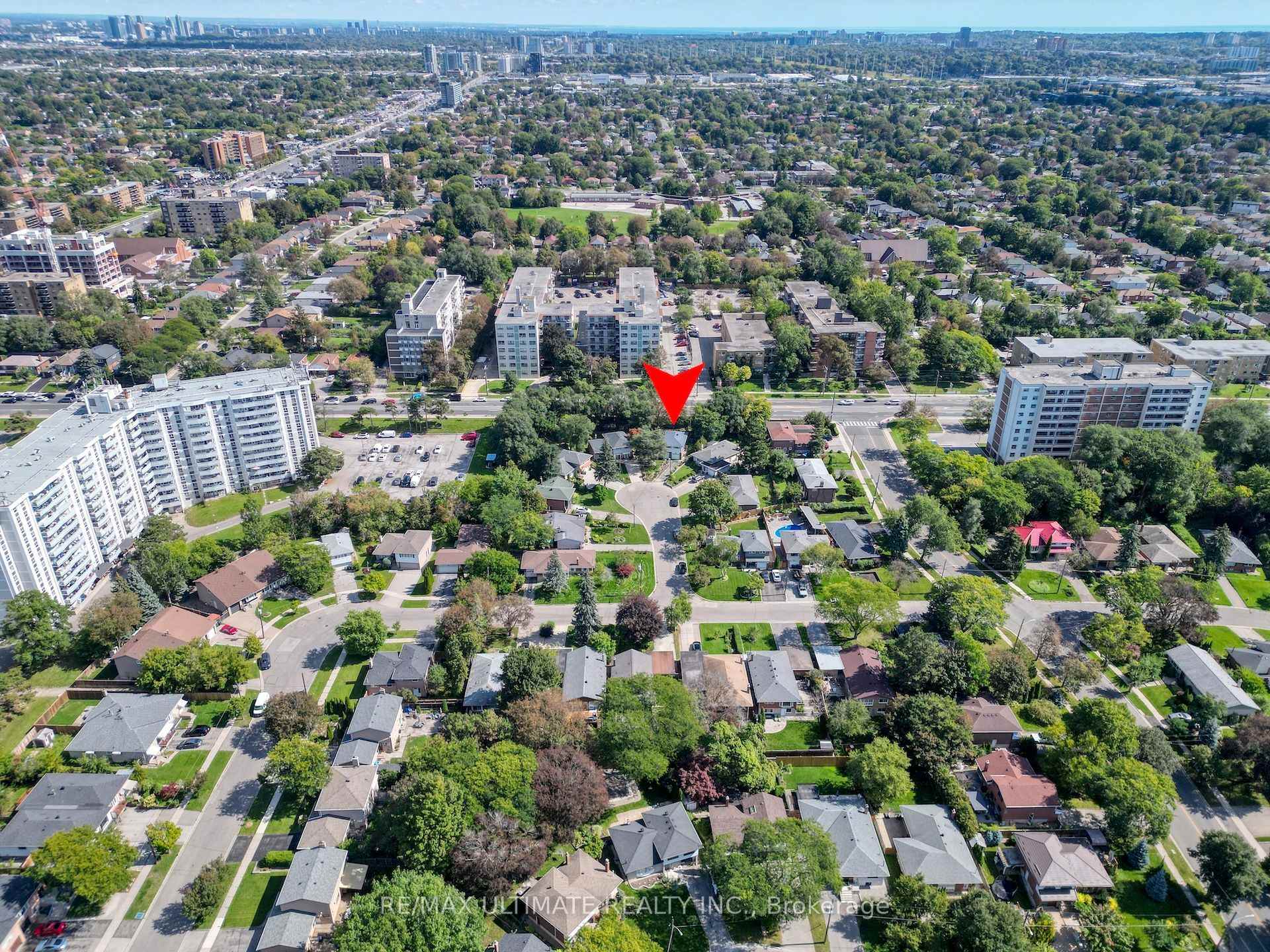 Photo 45 of 12 Petal Court, North York, Victoria Village — HOMEH