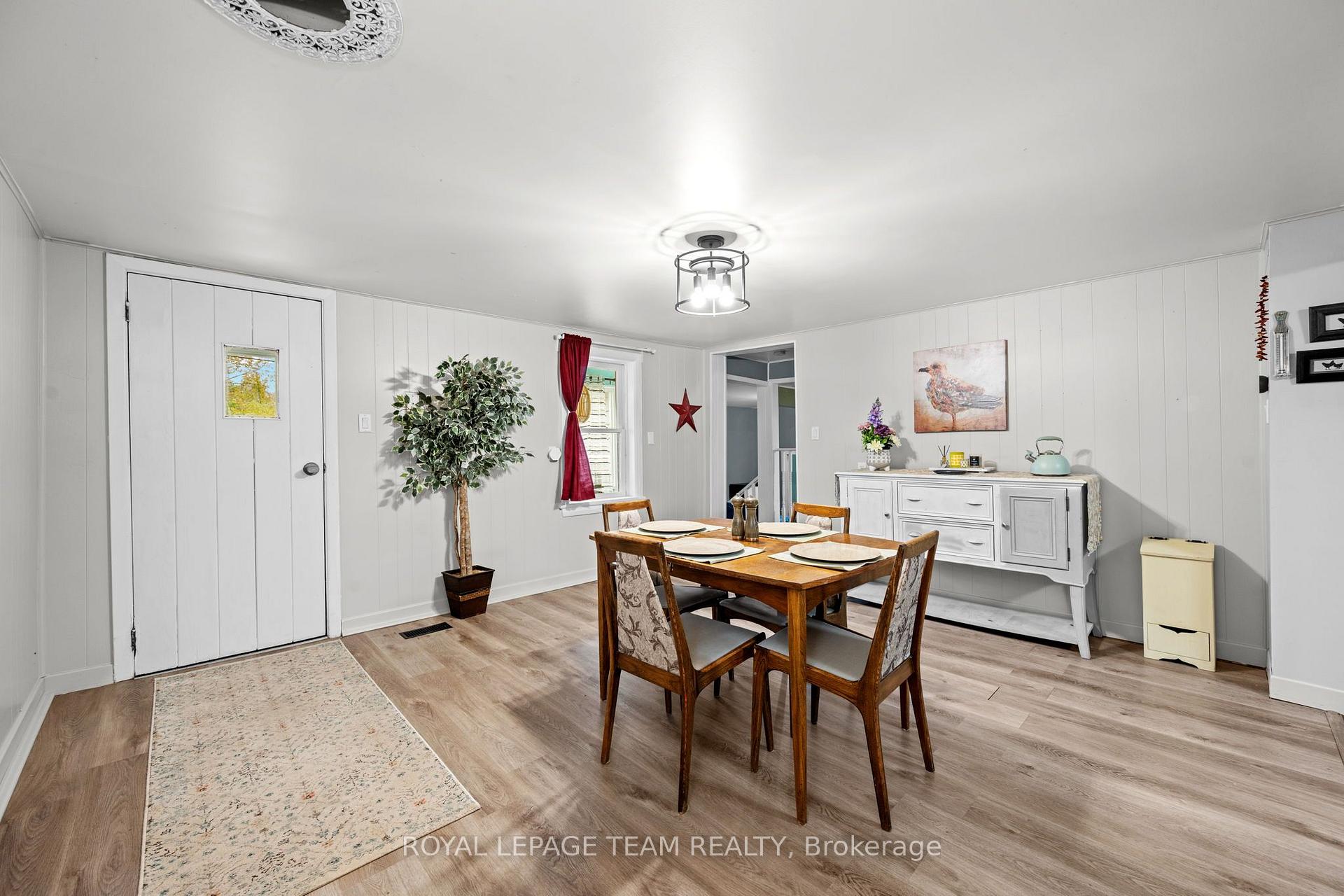 Photo 9 of 4122 Broadway Street, Ottawa, Vernon — HOMEH