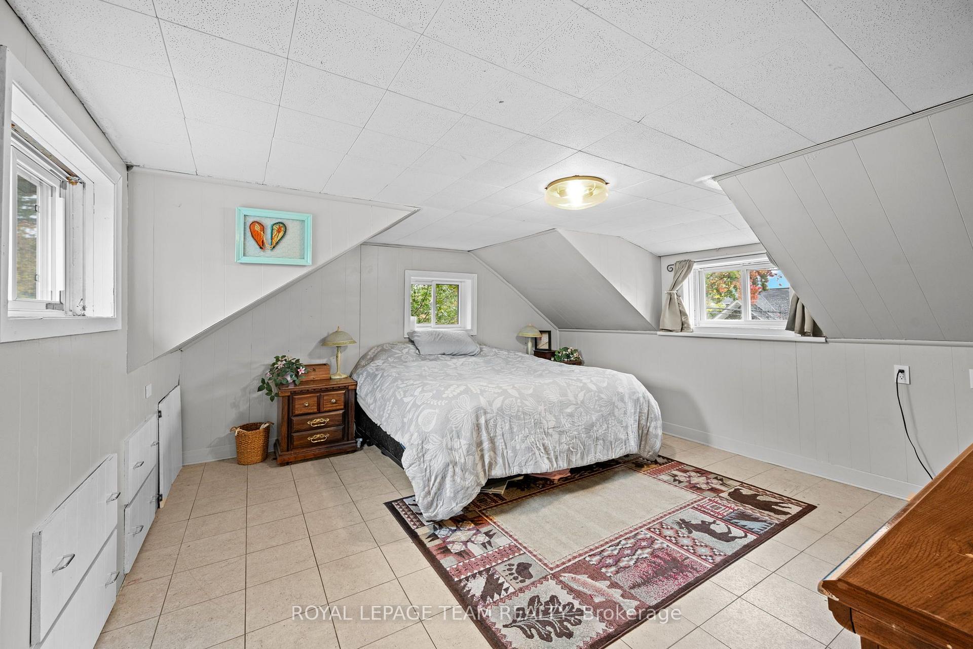 Photo 25 of 4122 Broadway Street, Ottawa, Vernon — HOMEH