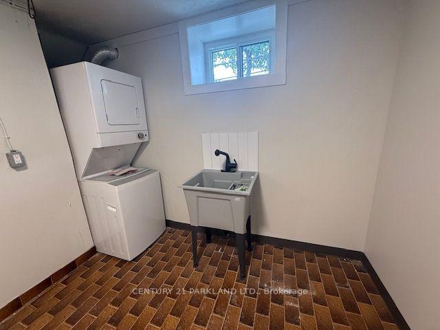 Photo 10 of Unit Basement, 82 Verobeach Boulevard, North York, Humbermede — HOMEH