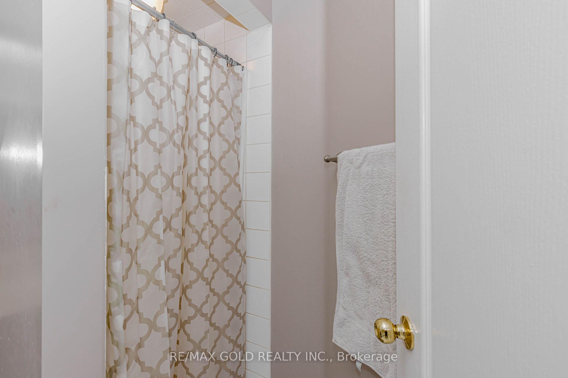 Photo 7 of 153 Cordgrass Crescent, Brampton, Sandringham-Wellington — HOMEH
