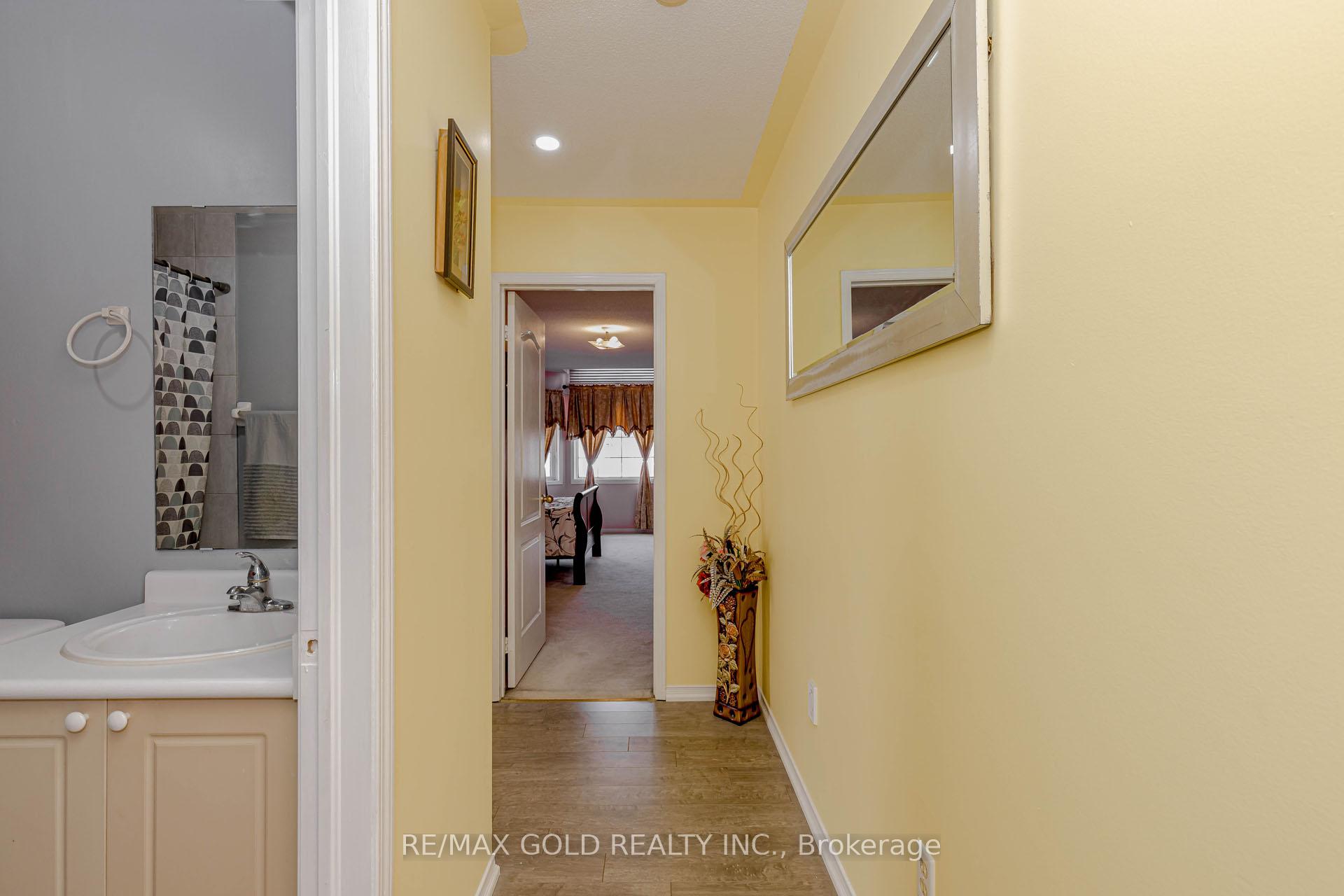 Photo 12 of 153 Cordgrass Crescent, Brampton, Sandringham-Wellington — HOMEH