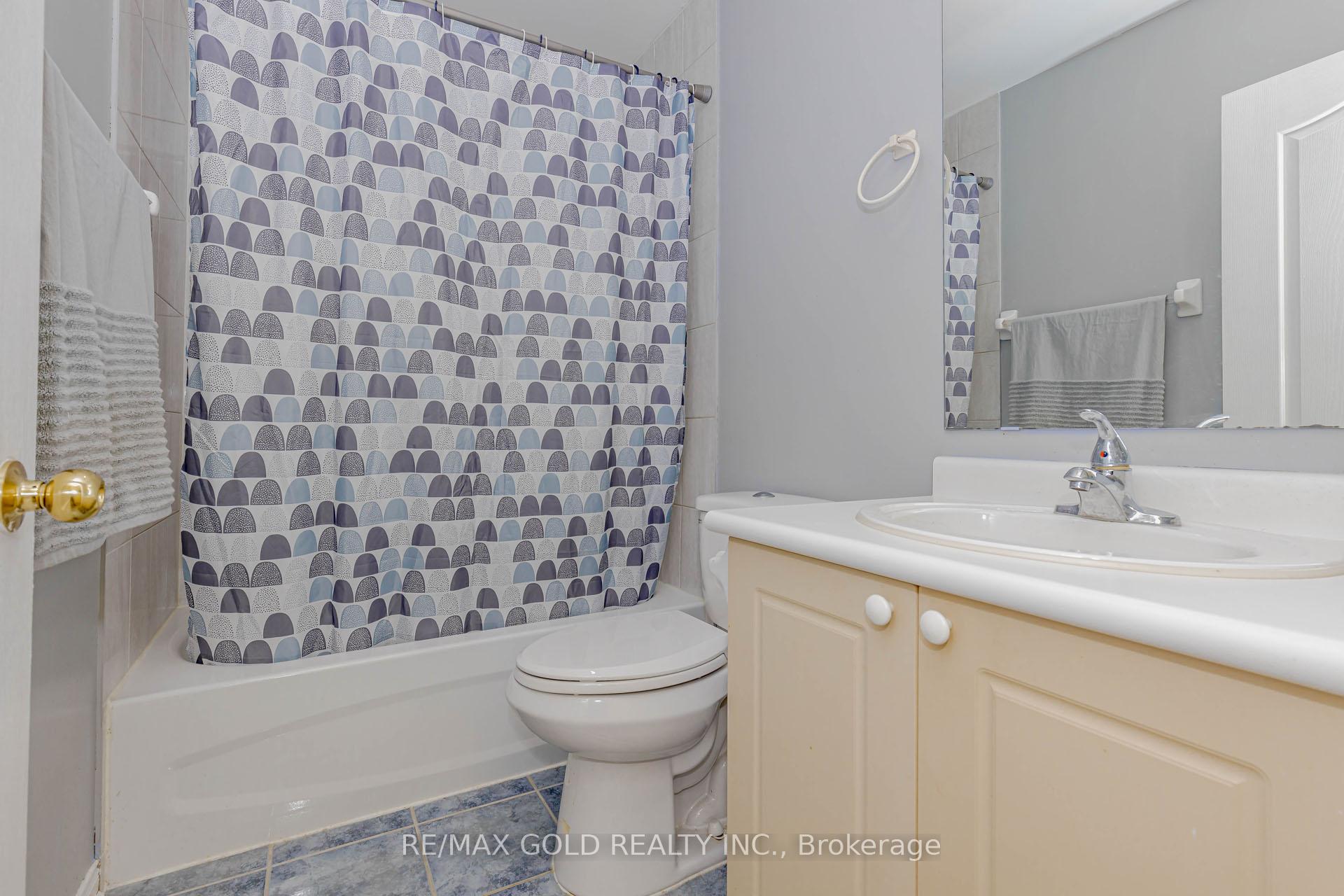 Photo 13 of 153 Cordgrass Crescent, Brampton, Sandringham-Wellington — HOMEH