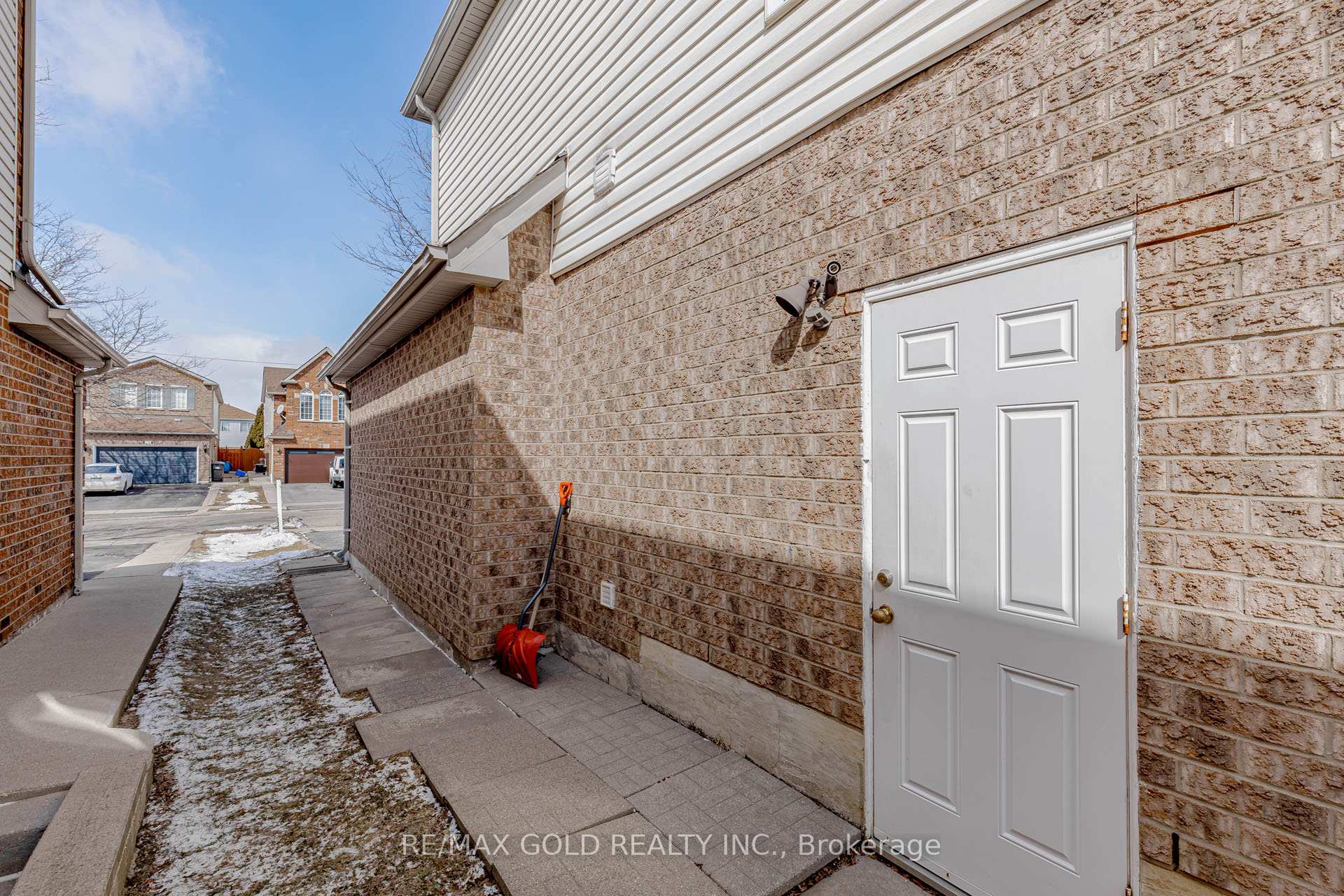 Photo 19 of 153 Cordgrass Crescent, Brampton, Sandringham-Wellington — HOMEH