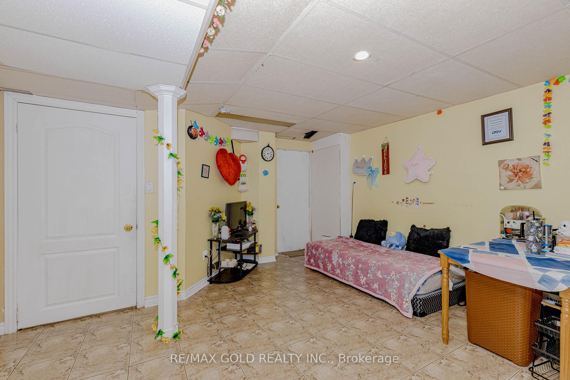 Photo 24 of 153 Cordgrass Crescent, Brampton, Sandringham-Wellington — HOMEH