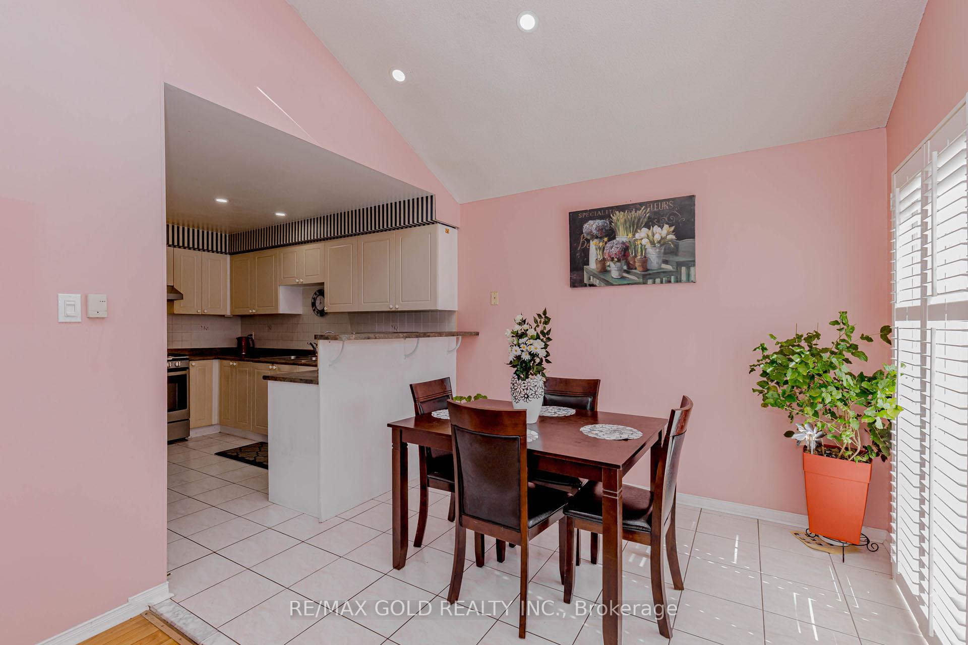 Photo 37 of 153 Cordgrass Crescent, Brampton, Sandringham-Wellington — HOMEH