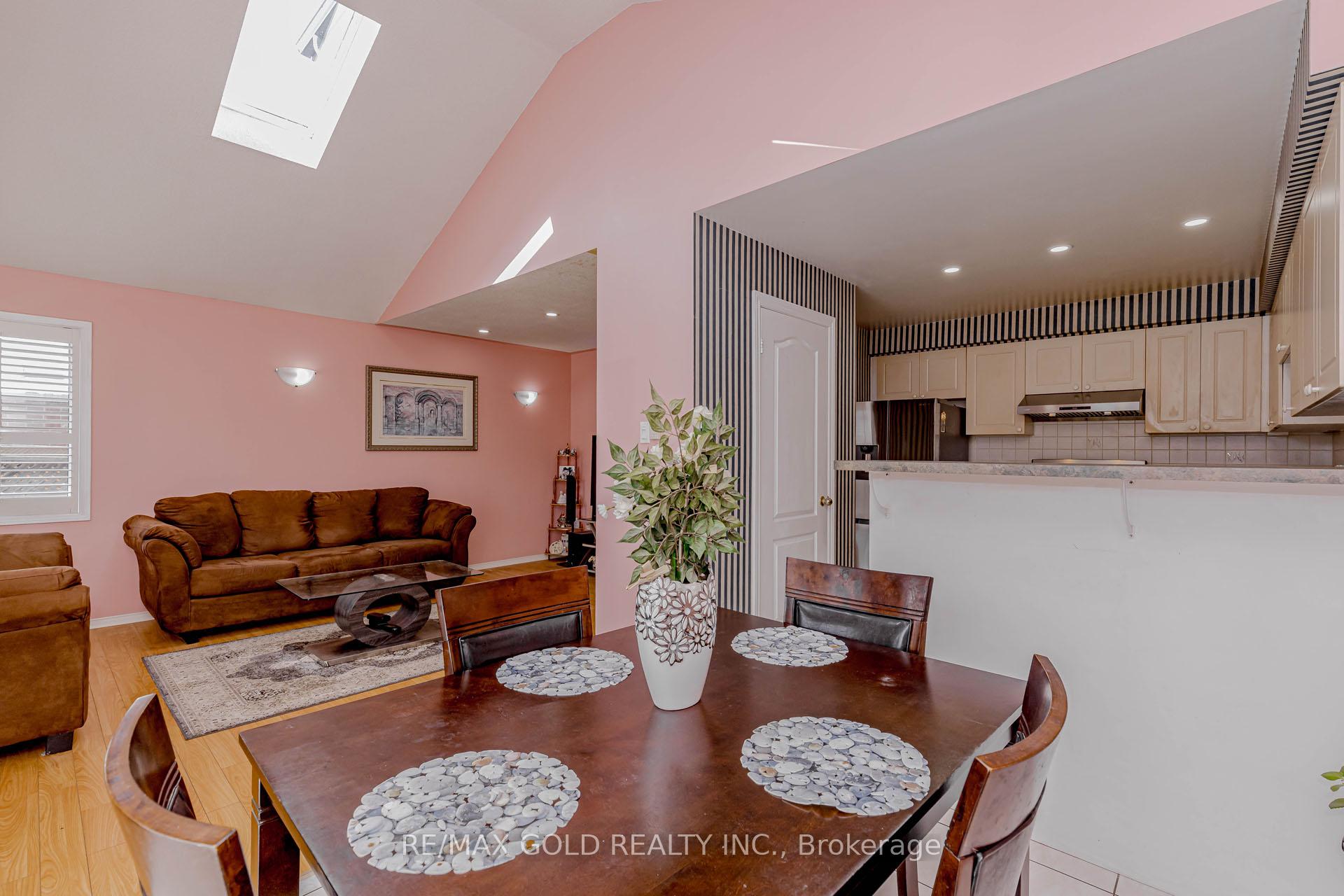 Photo 40 of 153 Cordgrass Crescent, Brampton, Sandringham-Wellington — HOMEH