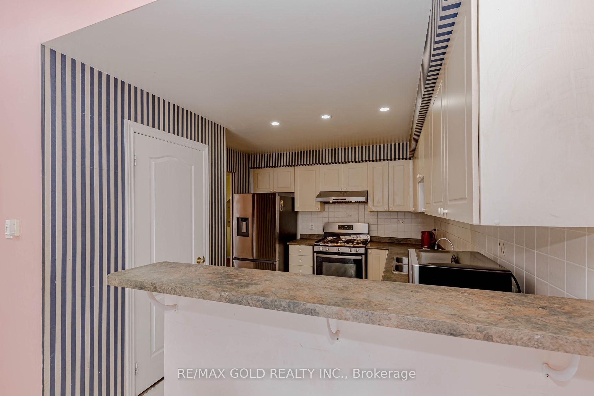 Photo 41 of 153 Cordgrass Crescent, Brampton, Sandringham-Wellington — HOMEH
