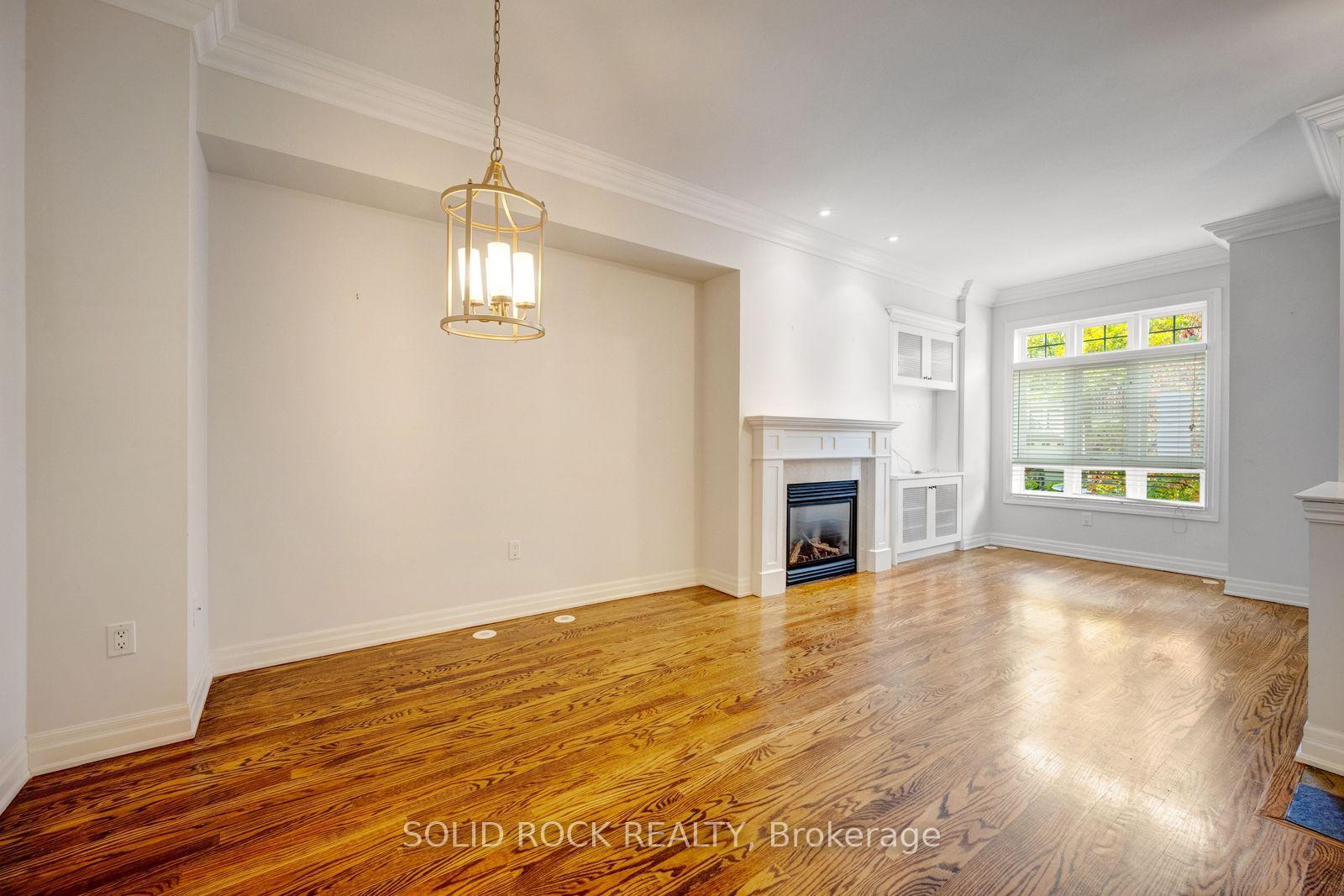 Photo 6 of 13 Compass Way, Mississauga, Port Credit — HOMEH