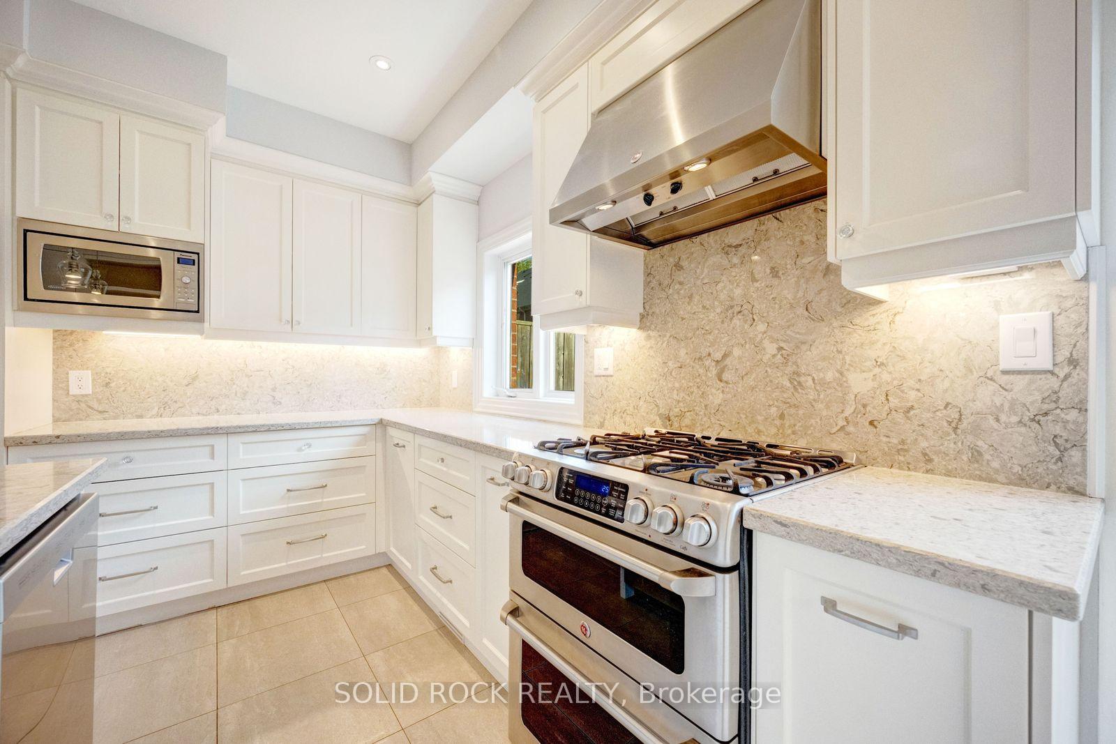 Photo 19 of 13 Compass Way, Mississauga, Port Credit — HOMEH