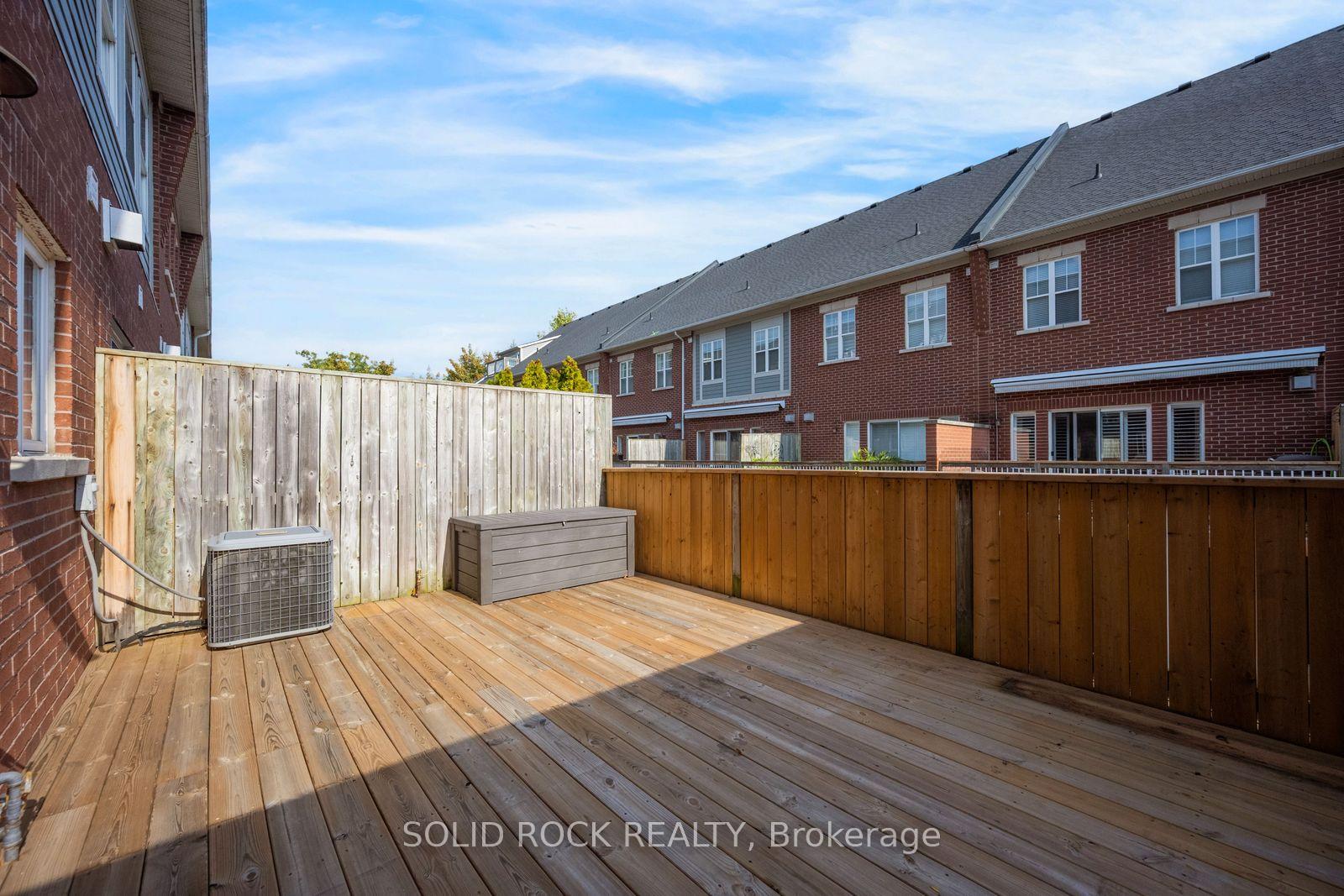 Photo 23 of 13 Compass Way, Mississauga, Port Credit — HOMEH