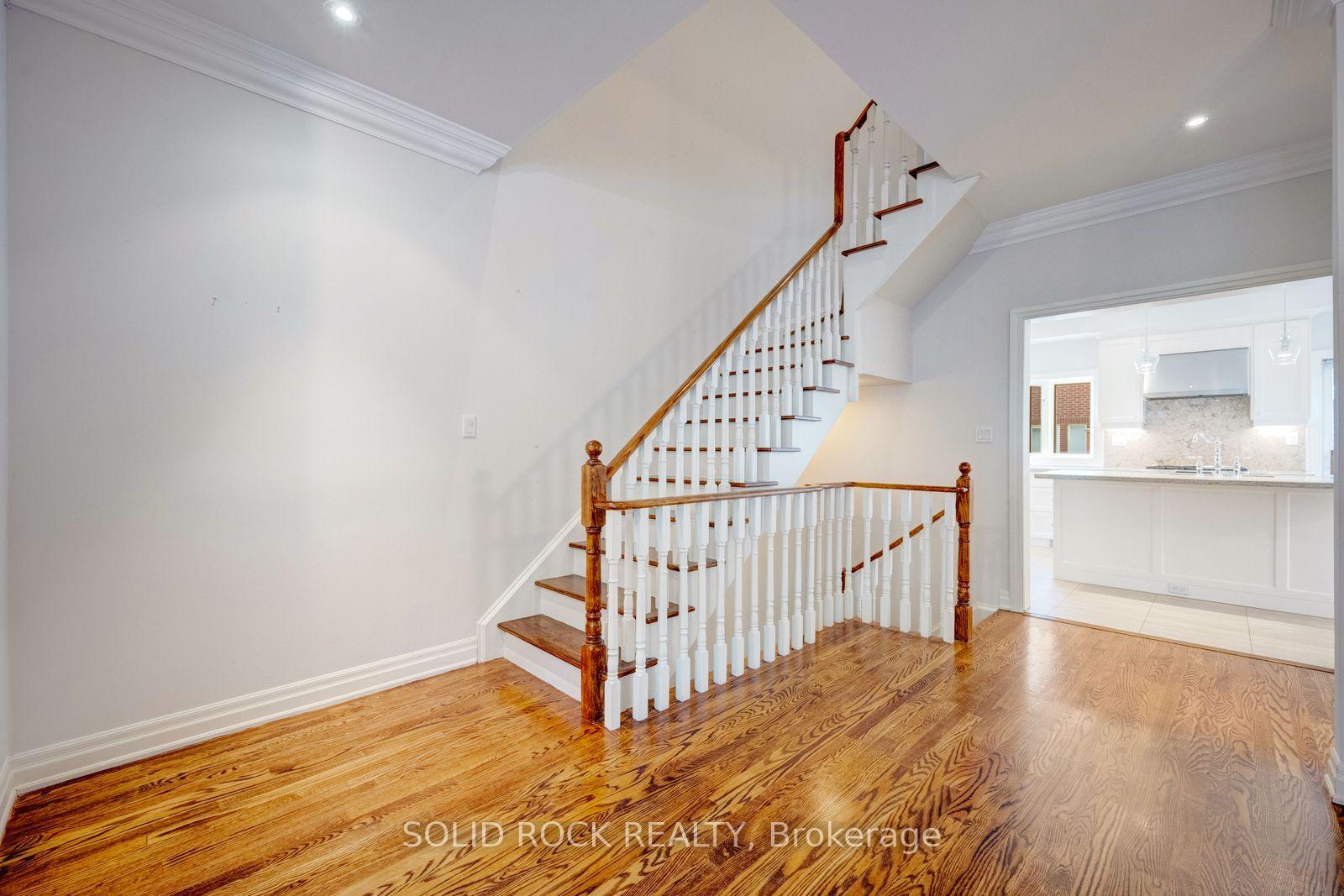 Photo 25 of 13 Compass Way, Mississauga, Port Credit — HOMEH