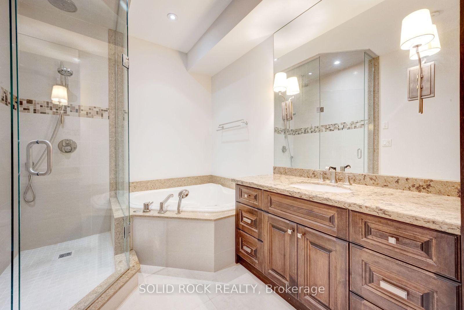 Photo 31 of 13 Compass Way, Mississauga, Port Credit — HOMEH