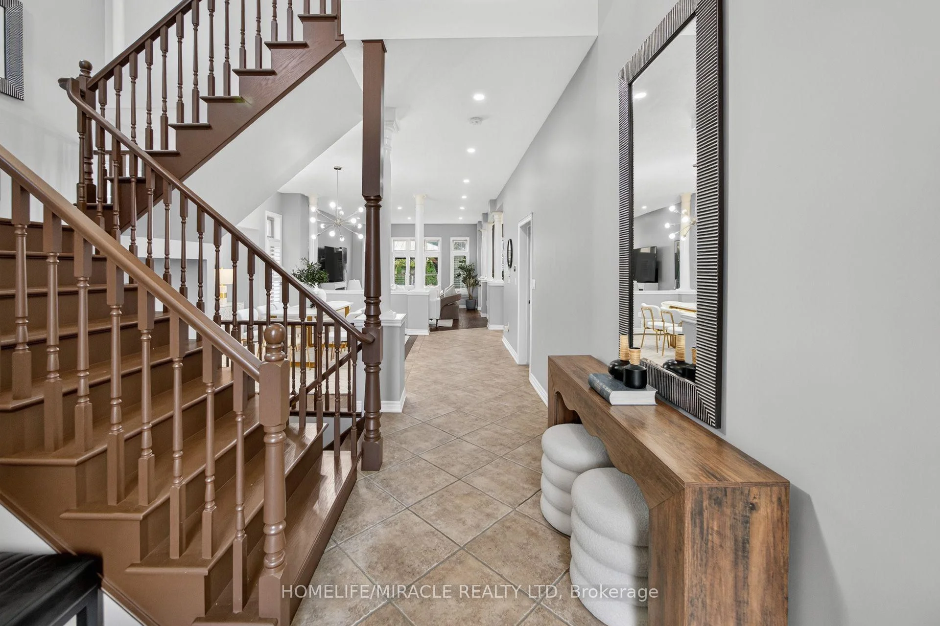 Photo 6 of 41 Kingsview Drive, Hamilton, Albion Falls — HOMEH