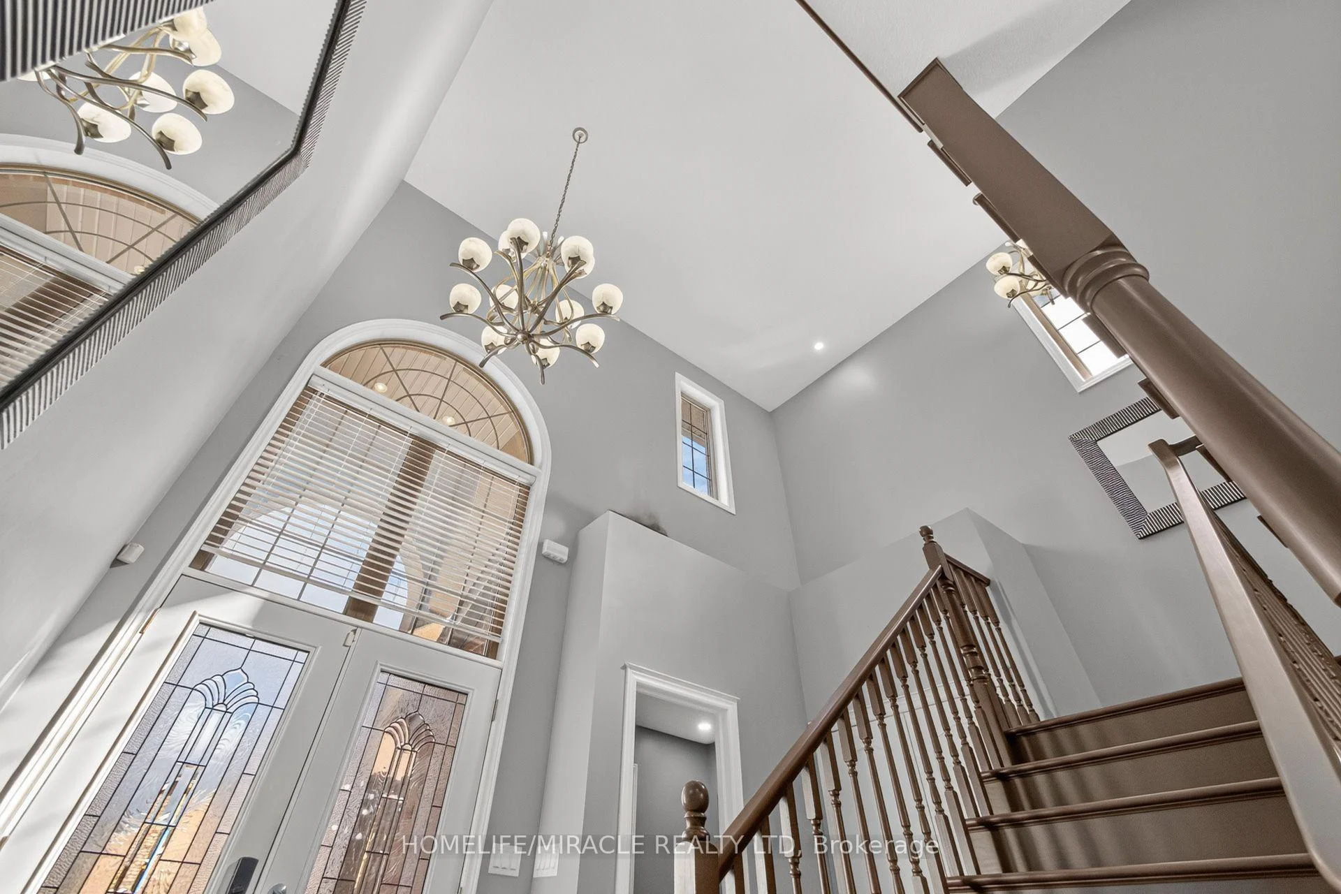 Photo 9 of 41 Kingsview Drive, Hamilton, Albion Falls — HOMEH