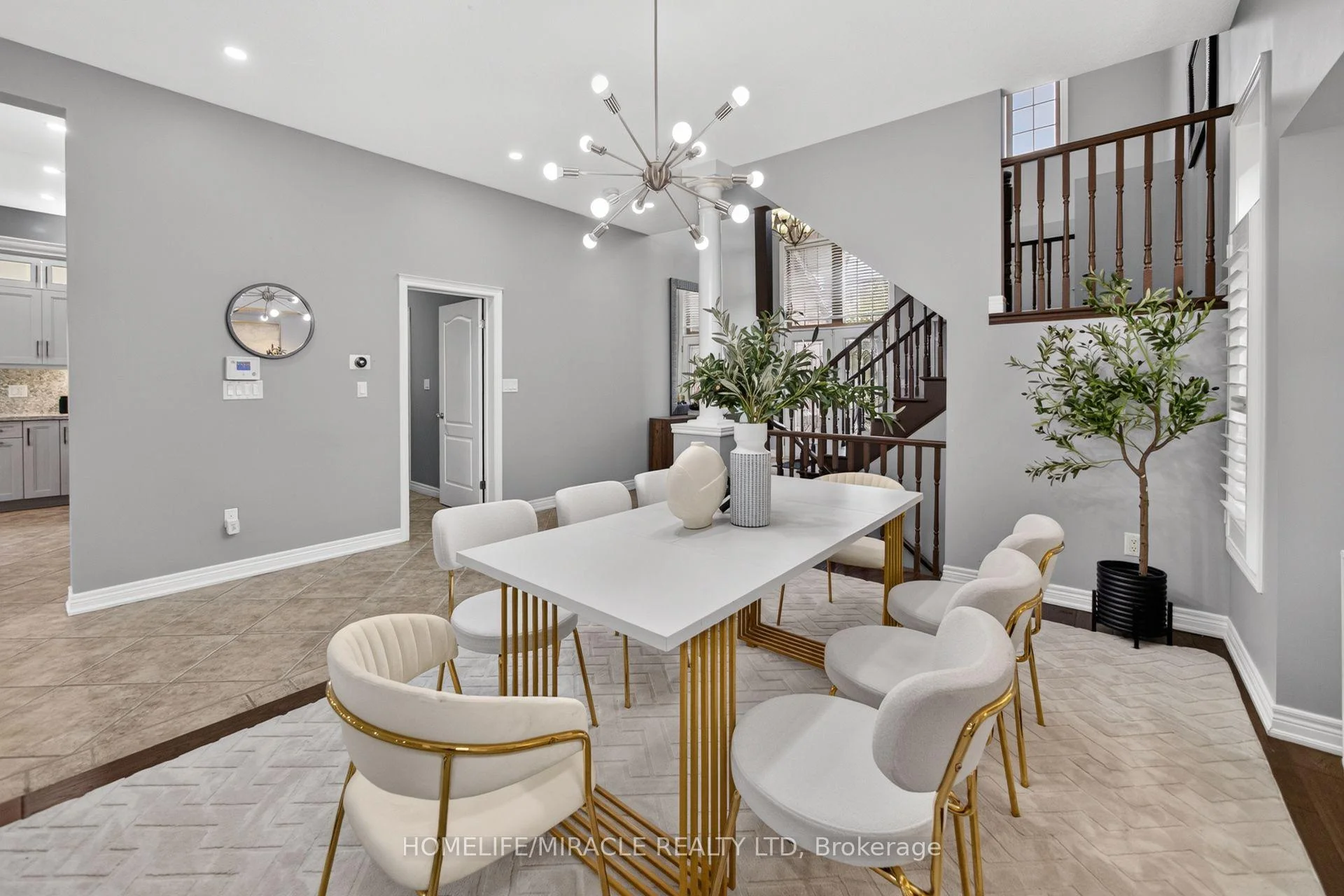 Photo 15 of 41 Kingsview Drive, Hamilton, Albion Falls — HOMEH