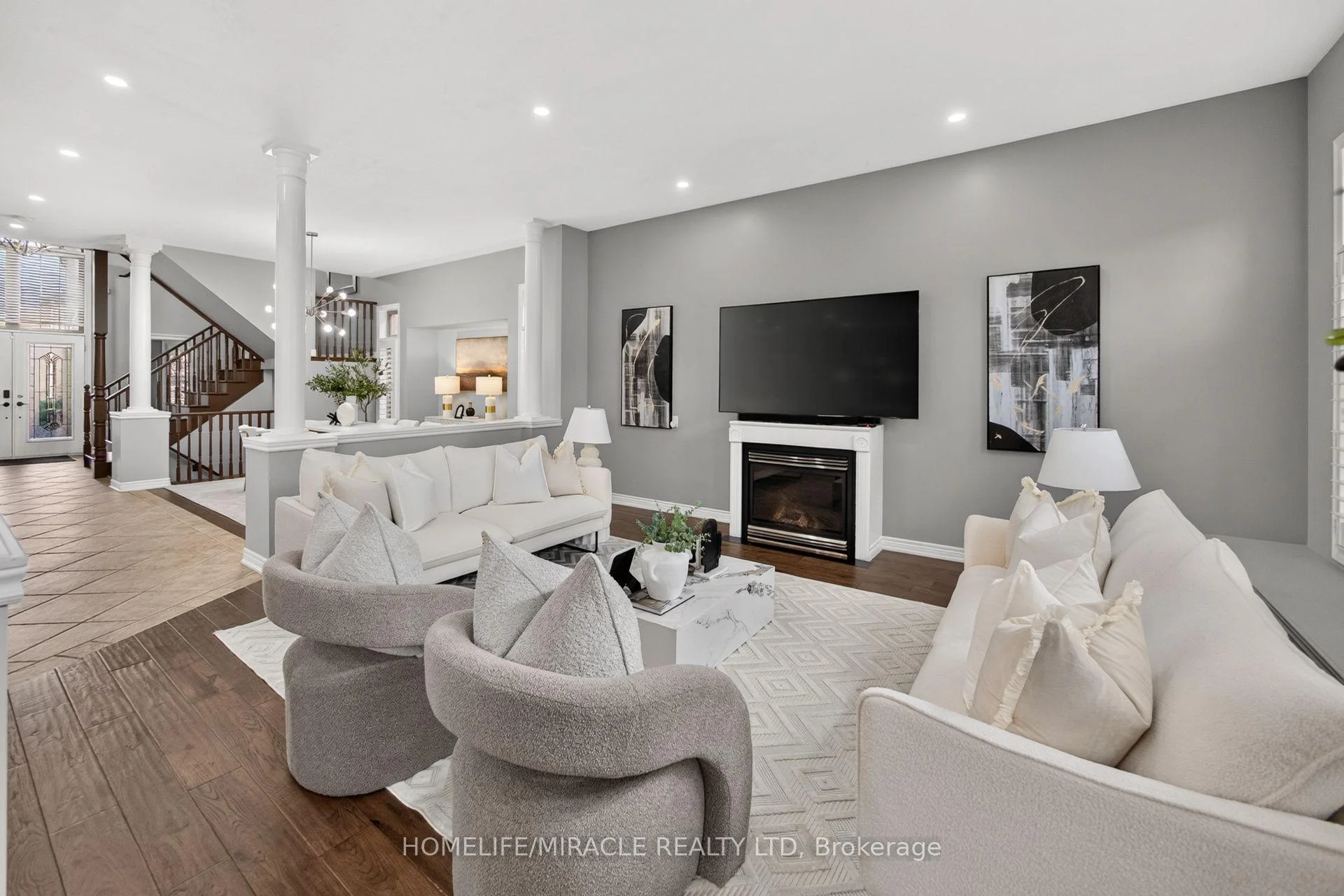 Photo 17 of 41 Kingsview Drive, Hamilton, Albion Falls — HOMEH