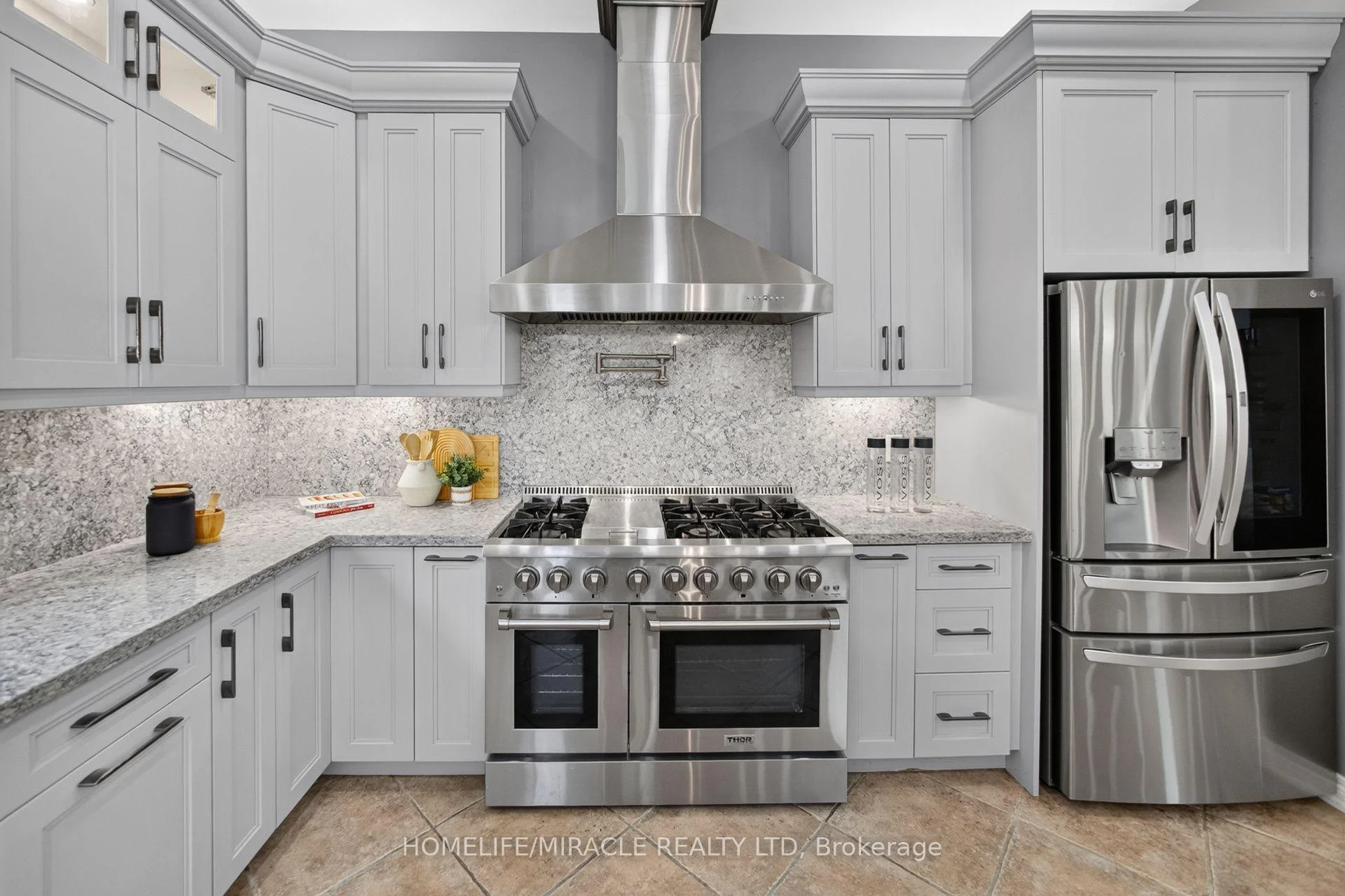 Photo 29 of 41 Kingsview Drive, Hamilton, Albion Falls — HOMEH