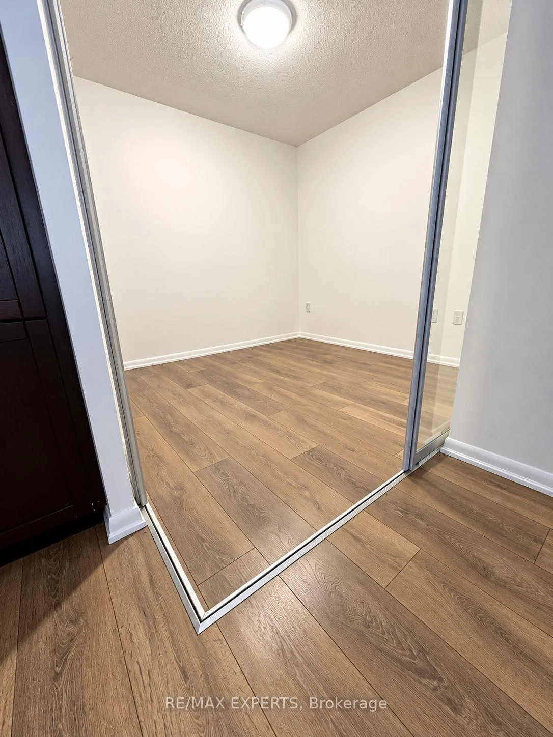 Photo 6 of Unit 414, 830 Lawrence Avenue W, North York, Yorkdale-Glen Park — HOMEH