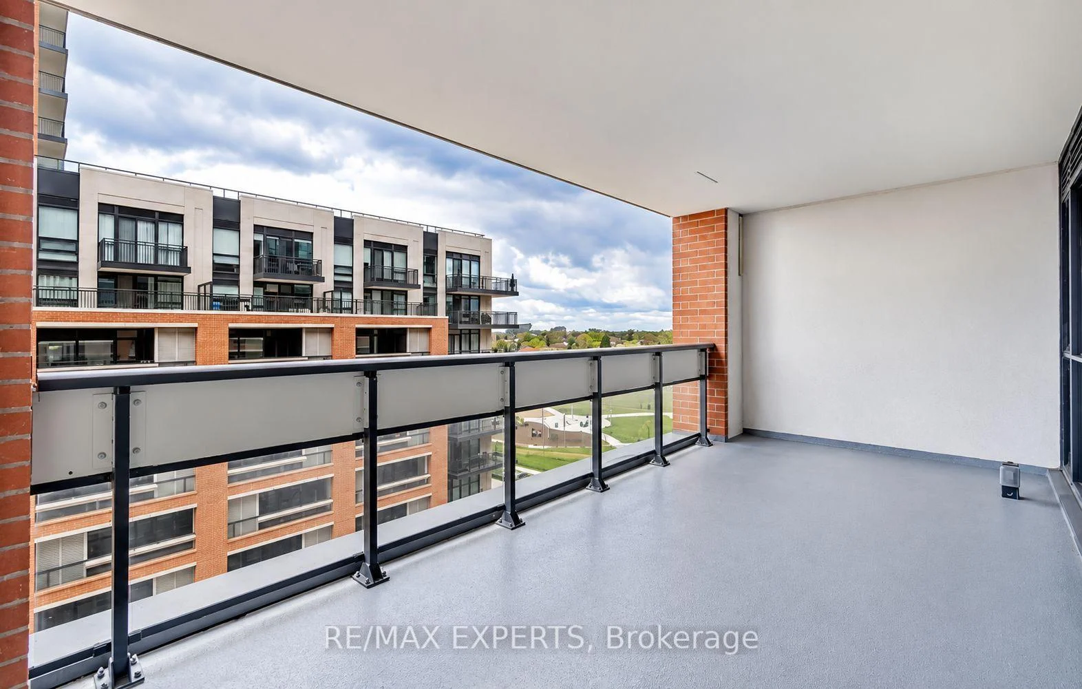 Photo 11 of Unit 414, 830 Lawrence Avenue W, North York, Yorkdale-Glen Park — HOMEH