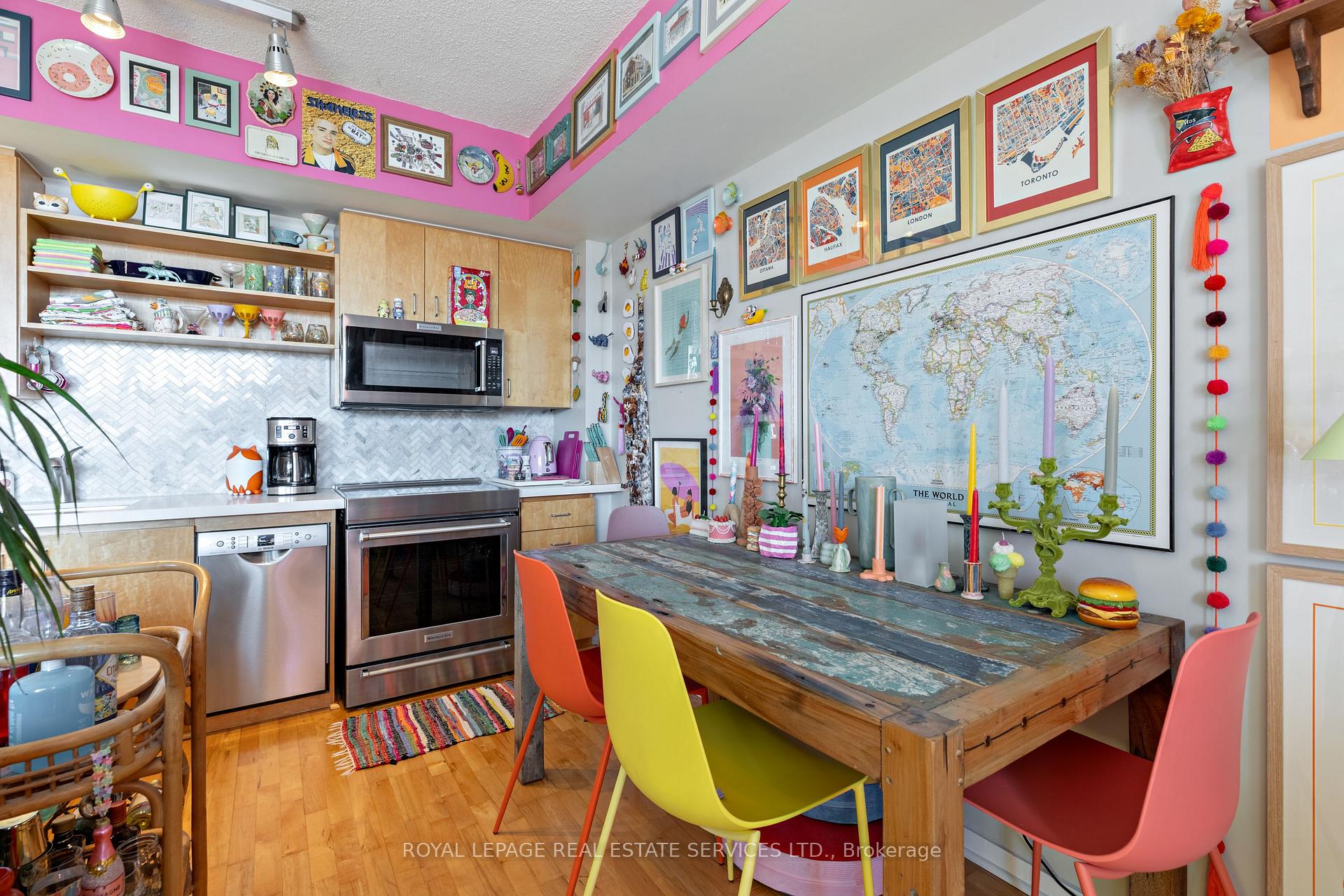 Photo 7 of Unit 210, 301 Markham Street, Toronto, Trinity-Bellwoods — HOMEH