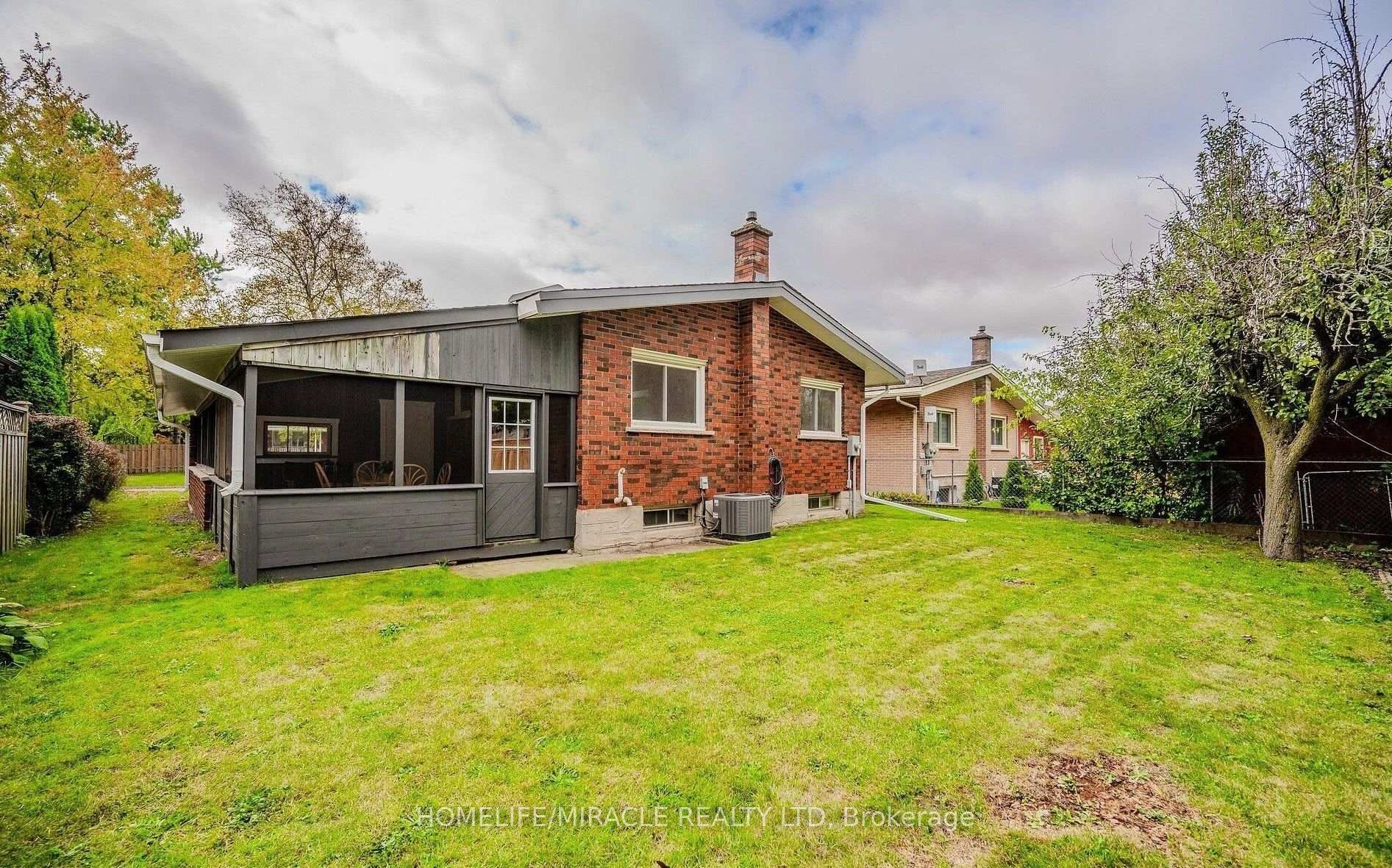 Photo of 10 Greenwood Avenue