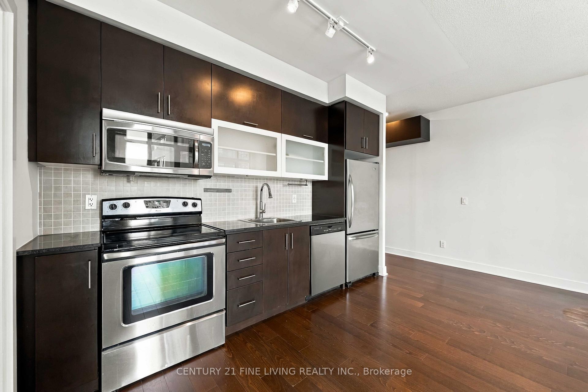 Photo 3 of Unit 806, 90 Stadium Road, Toronto, Niagara — HOMEH