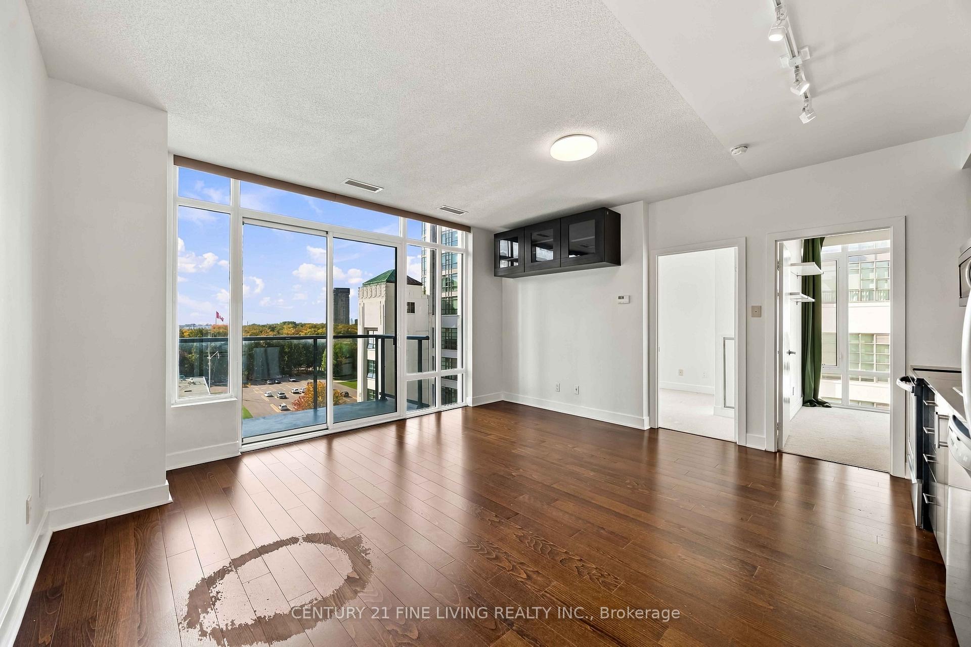 Photo 4 of Unit 806, 90 Stadium Road, Toronto, Niagara — HOMEH