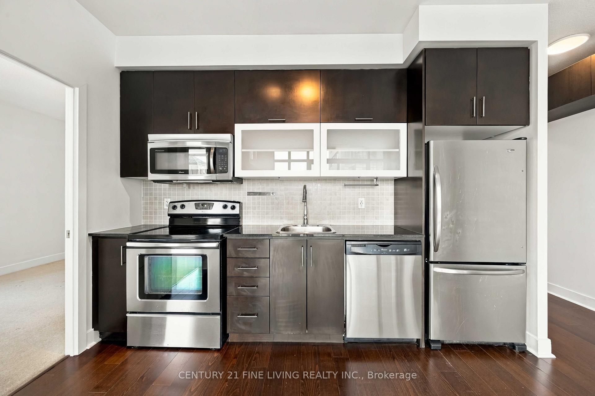 Photo 6 of Unit 806, 90 Stadium Road, Toronto, Niagara — HOMEH