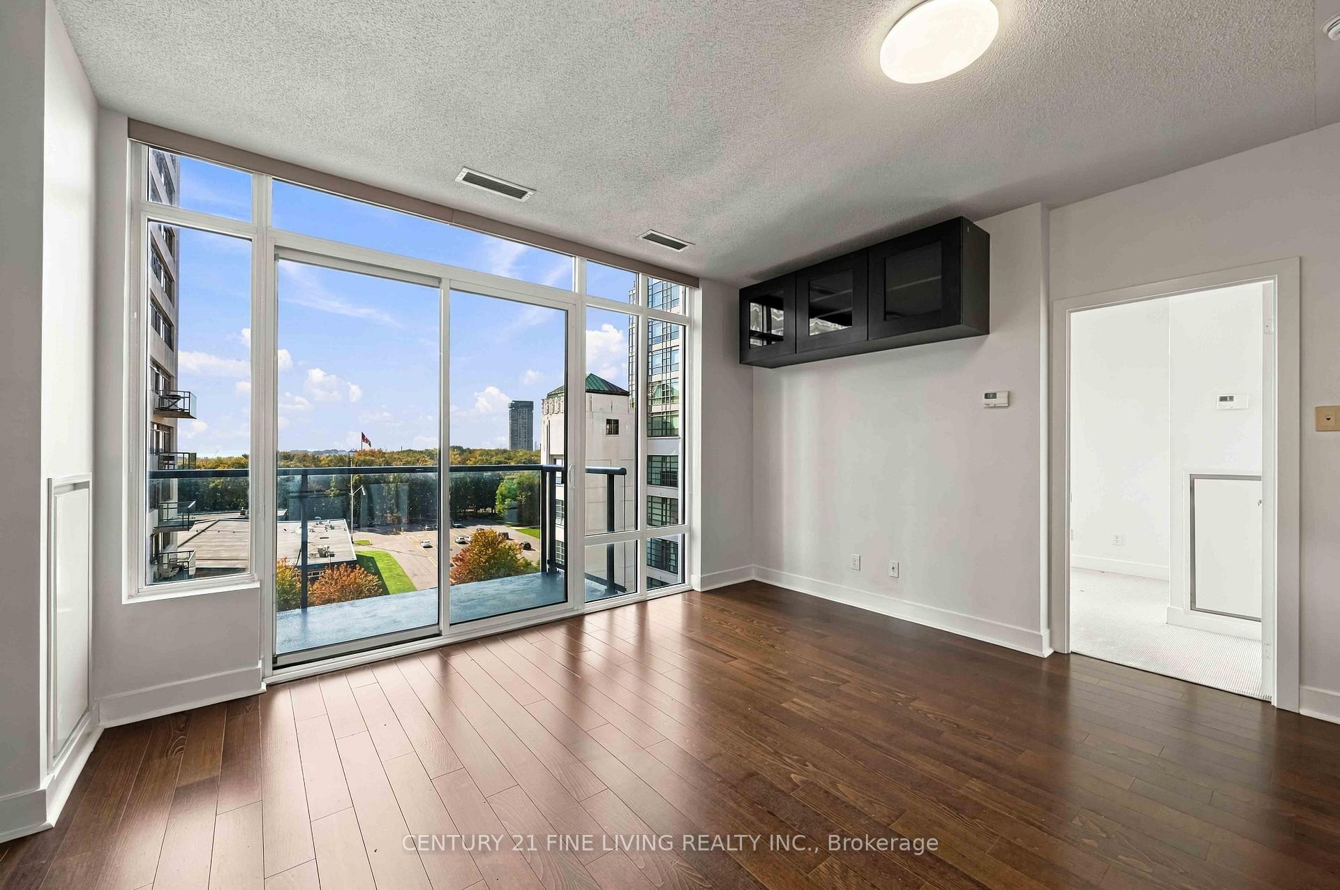 Photo 14 of Unit 806, 90 Stadium Road, Toronto, Niagara — HOMEH