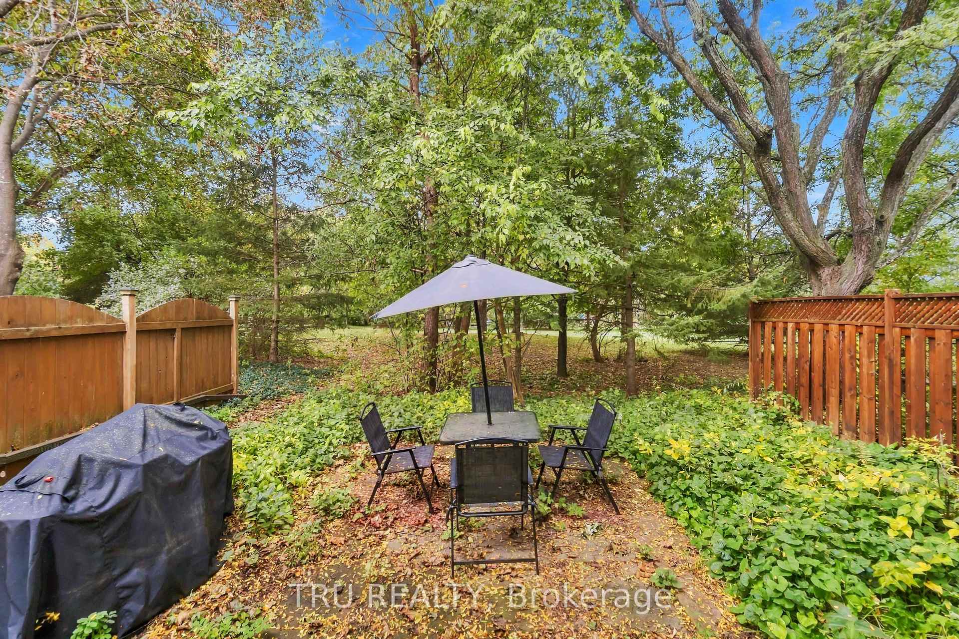 Photo 33 of 62 Hunter's Glen Crescent, Ottawa, Hunt Club Park/Greenboro — HOMEH