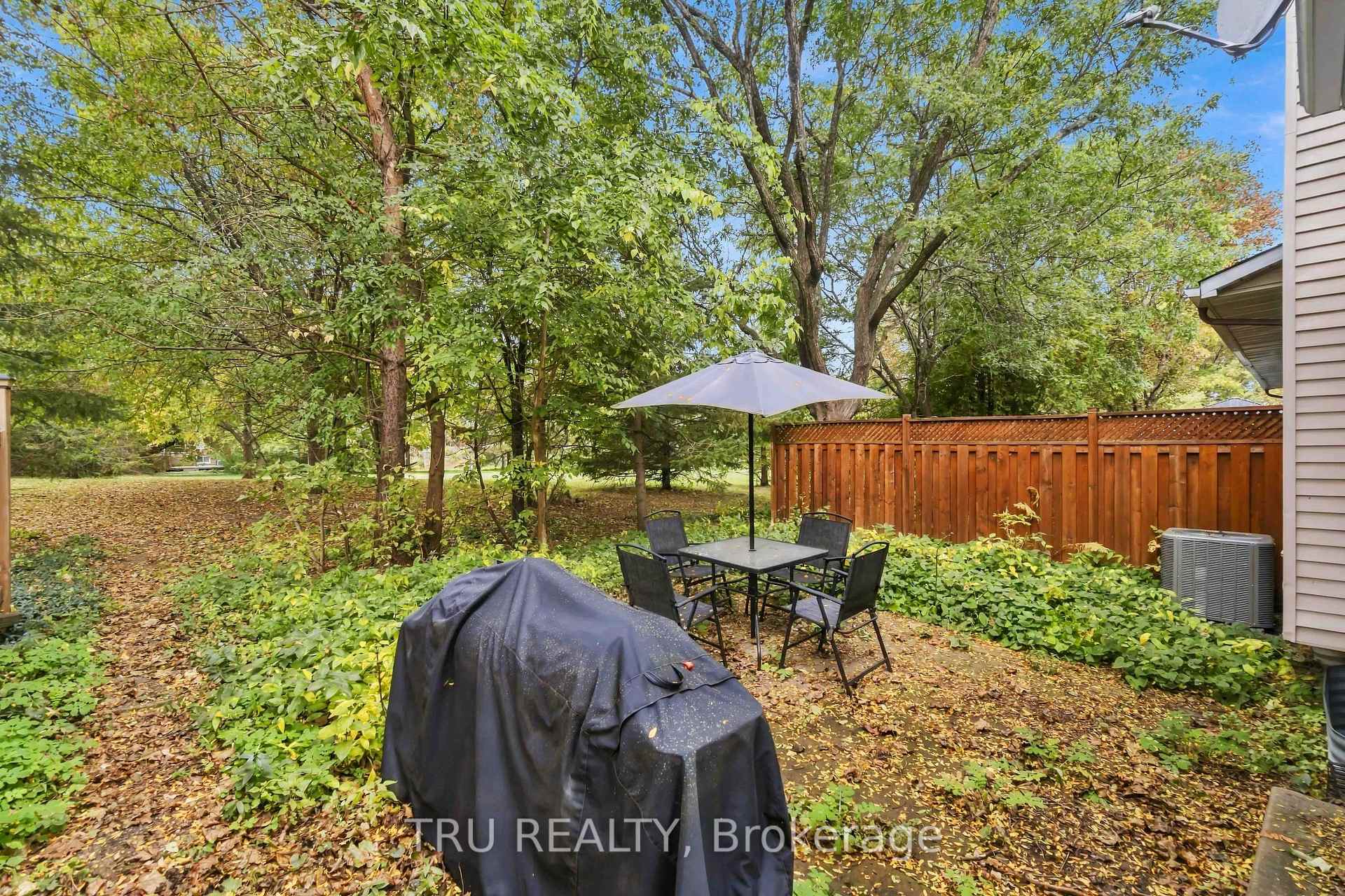 Photo 34 of 62 Hunter's Glen Crescent, Ottawa, Hunt Club Park/Greenboro — HOMEH